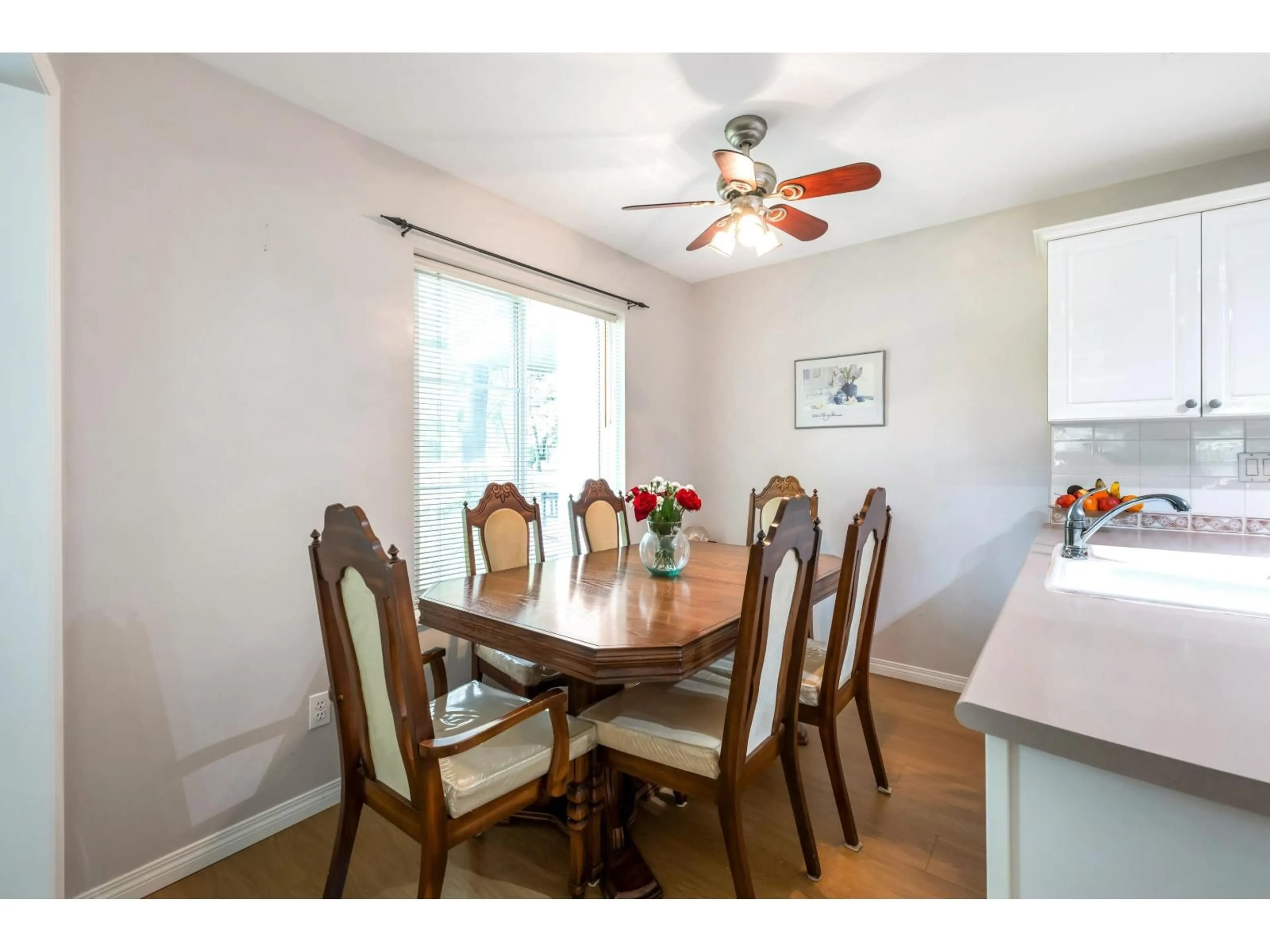 Dining room, wood/laminate floor for 104 - 12155 75A AVENUE, Surrey British Columbia V3W1B9