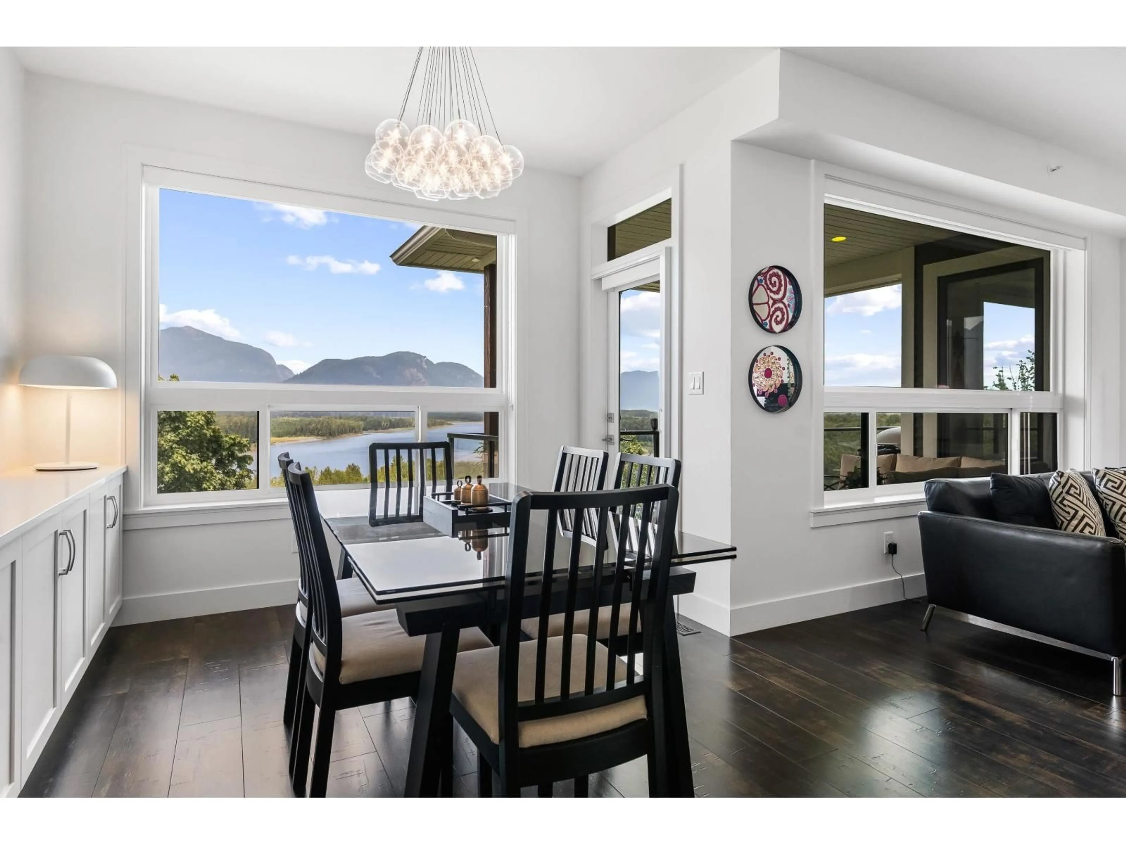 Dining room, wood/laminate floor for 60 - 43685 CHILLIWACK MOUNTAIN ROAD, Chilliwack British Columbia V2R0X5