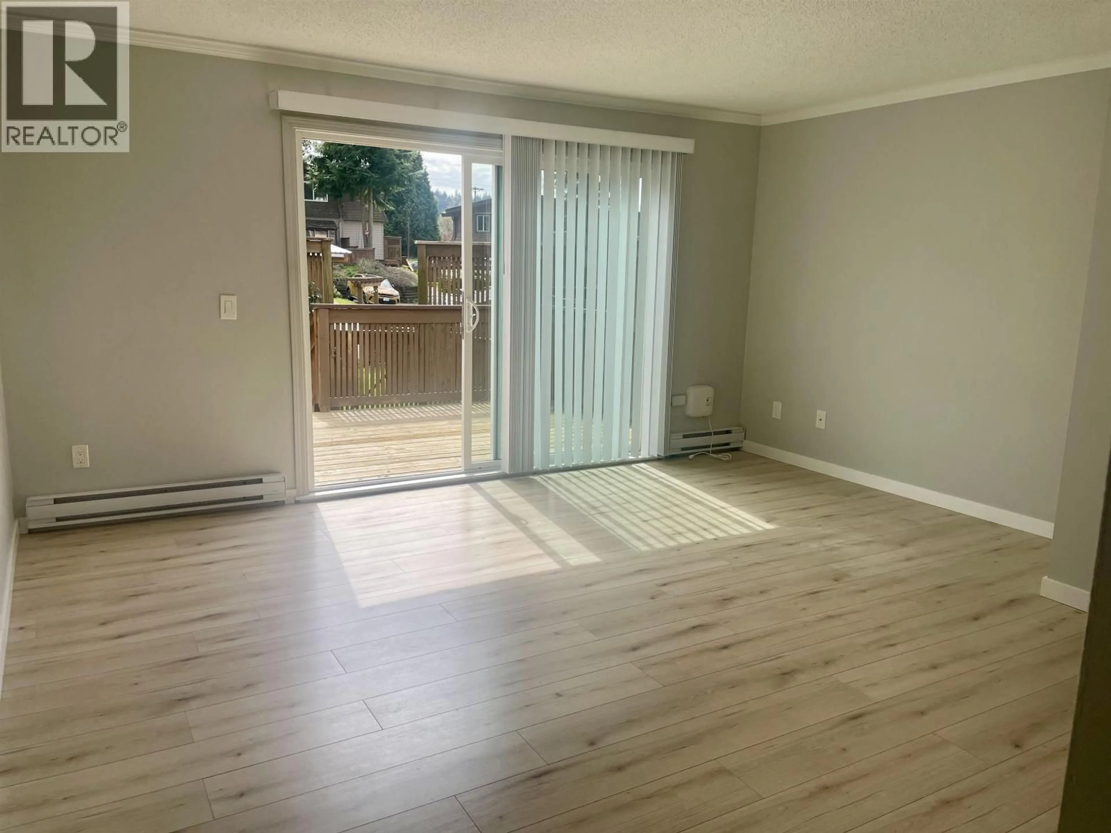 A pic of a room for 4 - 306 HIGHLAND WAY, Port Moody British Columbia V3H3V7