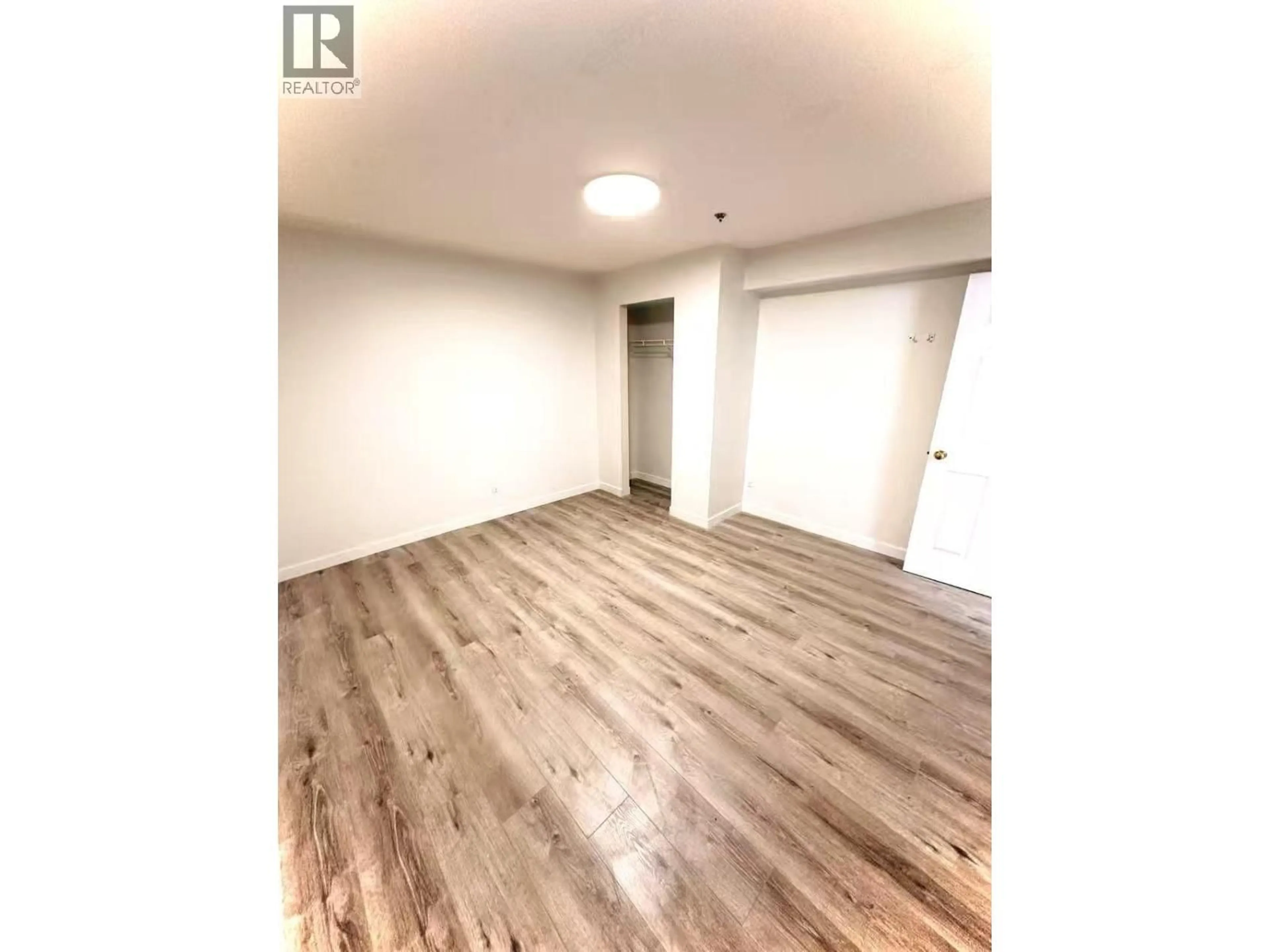 A pic of a room for 939 26TH AVENUE, Vancouver British Columbia V5V2J3