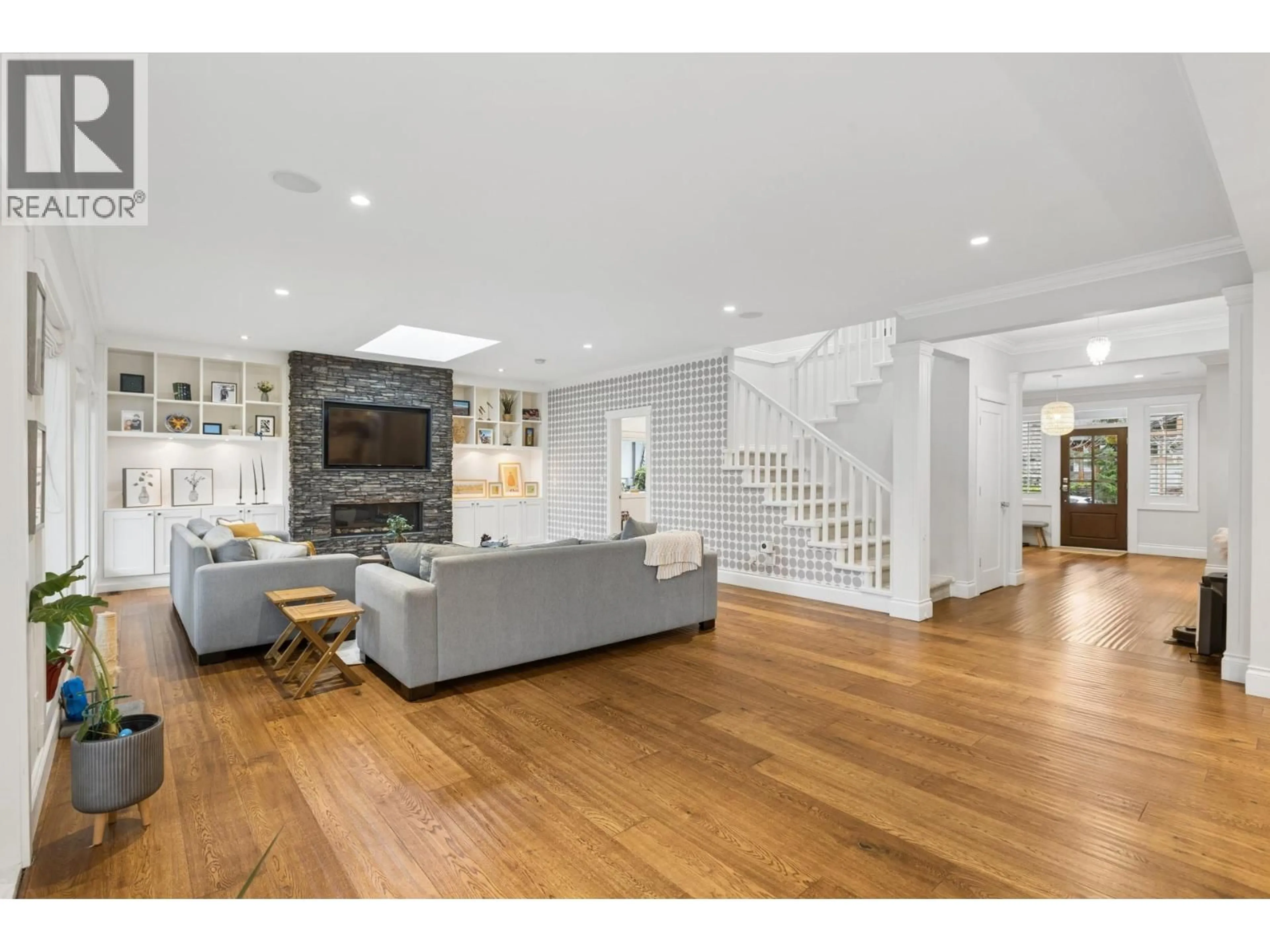 Unknown for 3476 WELLINGTON CRESCENT, North Vancouver British Columbia V7R3B4