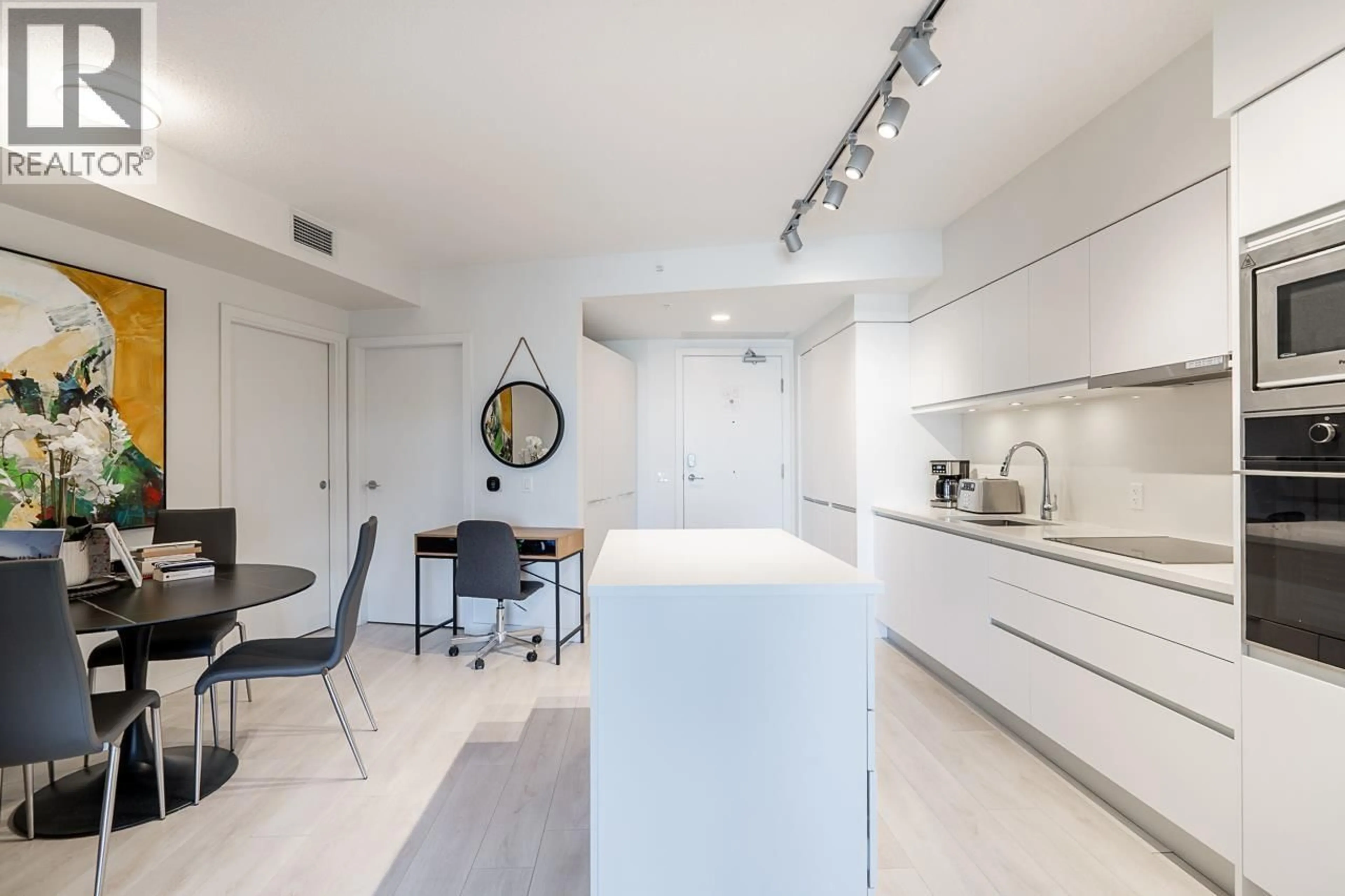 Unknown for 1119 - 180 2ND AVENUE, Vancouver British Columbia V5T0K4