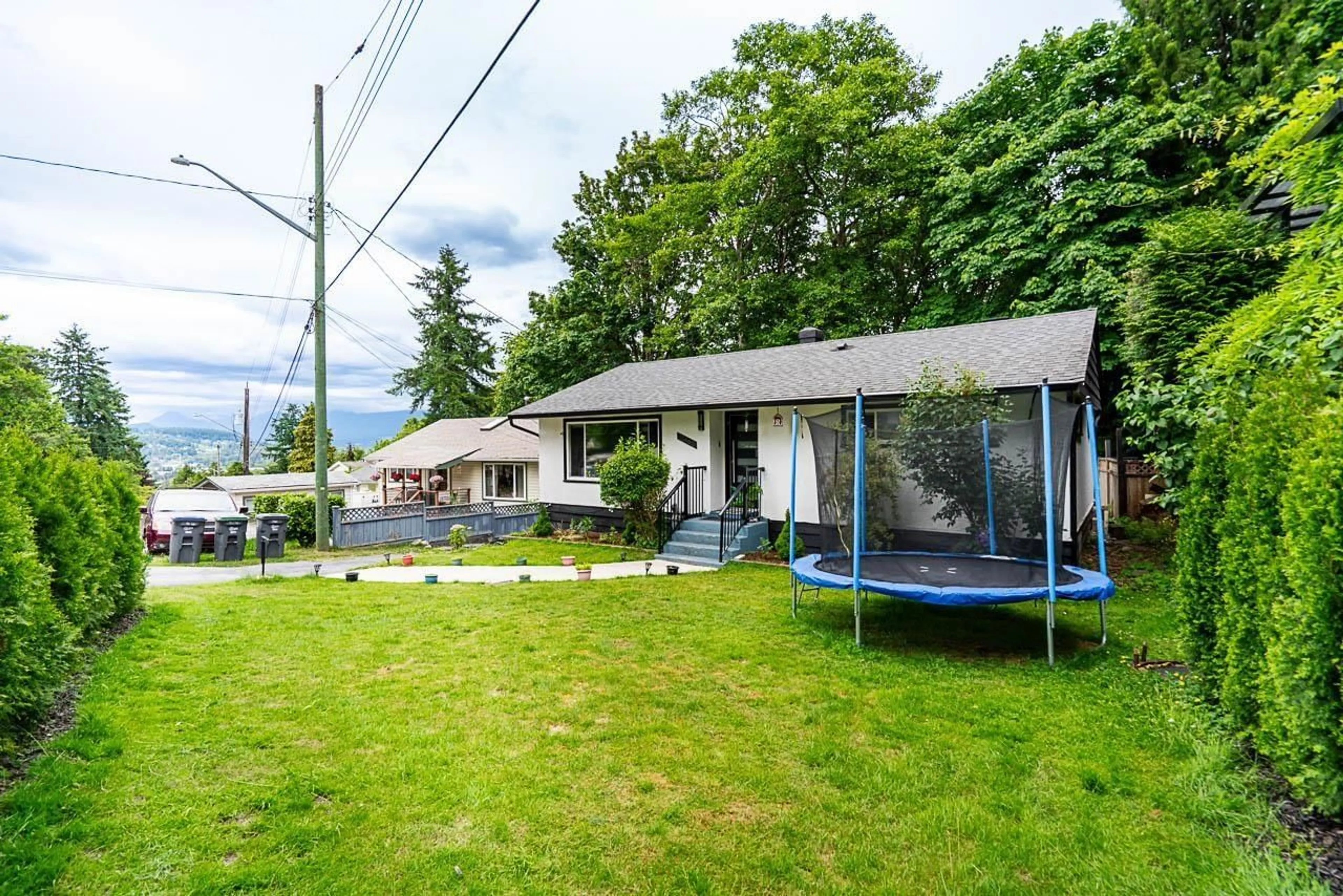 Patio, unknown for 11460 141A STREET, Surrey British Columbia V3R3K2