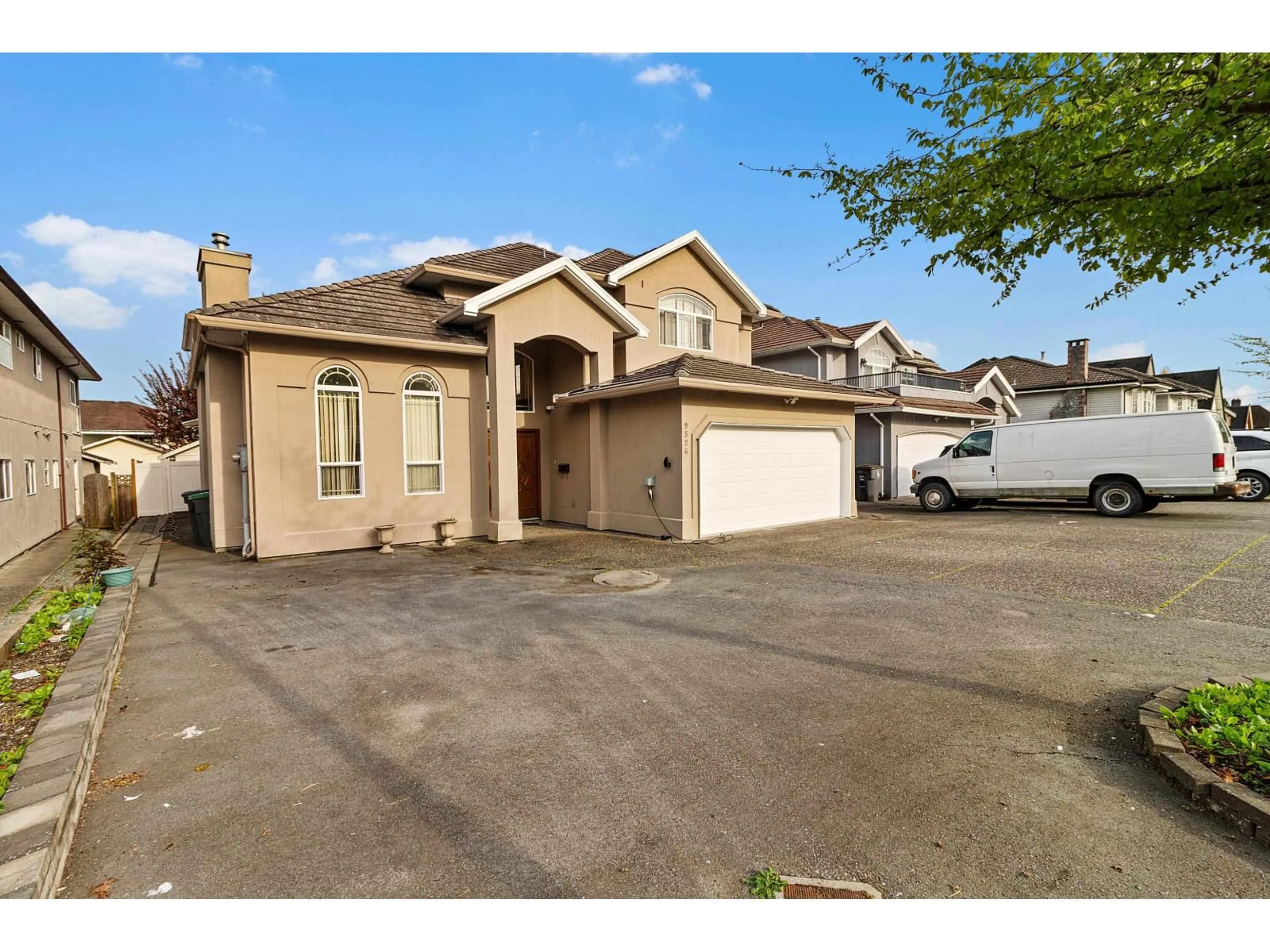 Unknown for 9526 124 STREET, Surrey British Columbia V3V4S4