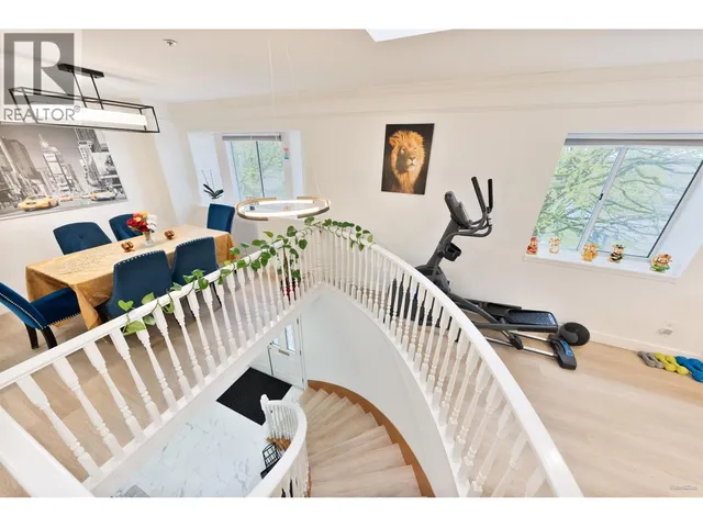 707 63RD AVENUE, Vancouver 5