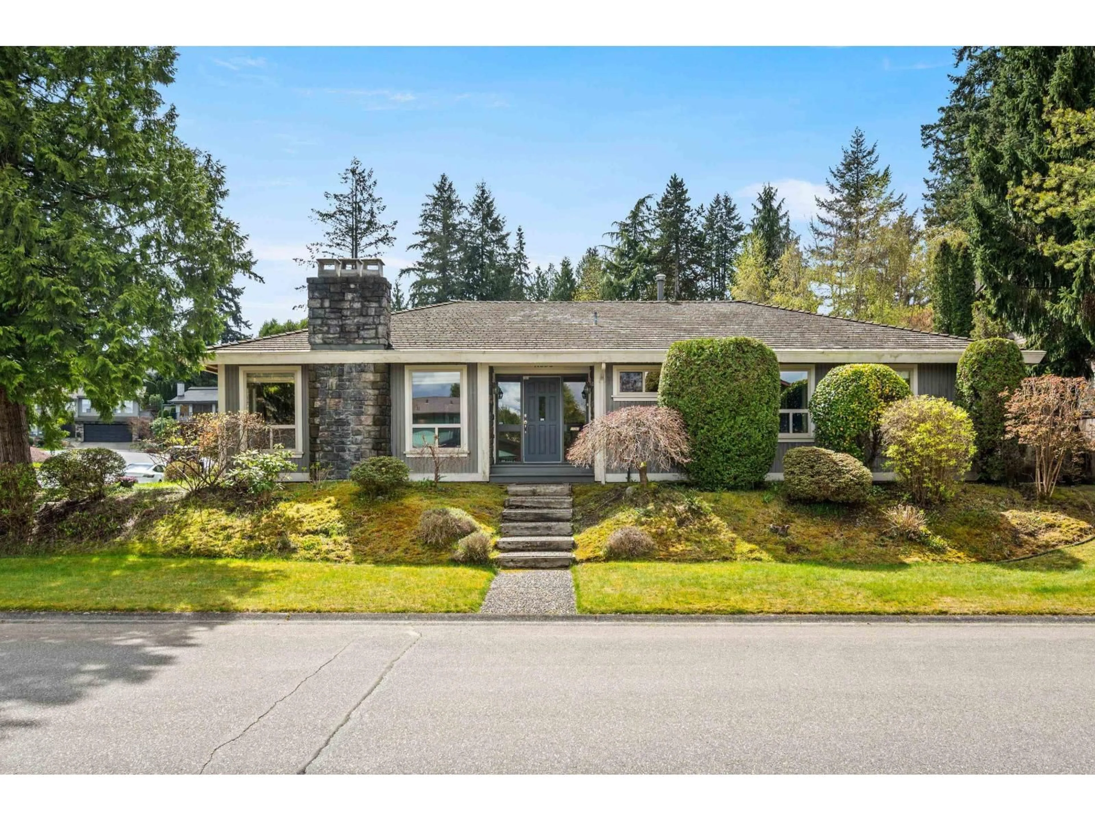 Home with vinyl exterior material, street for 11390 NORTHVIEW CRESCENT, Delta British Columbia V4E2P7