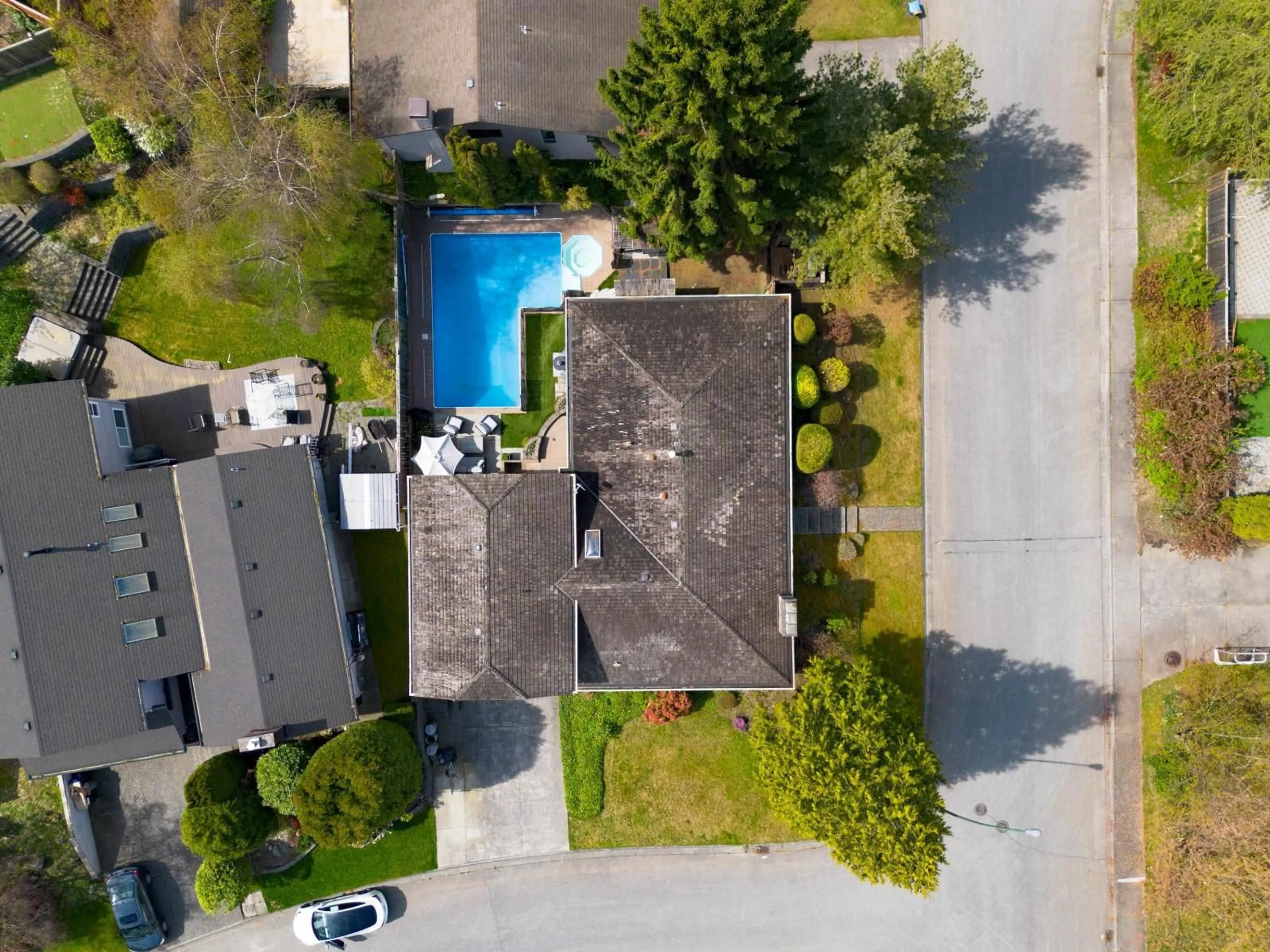 A pic from outside/outdoor area/front of a property/back of a property/a pic from drone, street for 11390 NORTHVIEW CRESCENT, Delta British Columbia V4E2P7