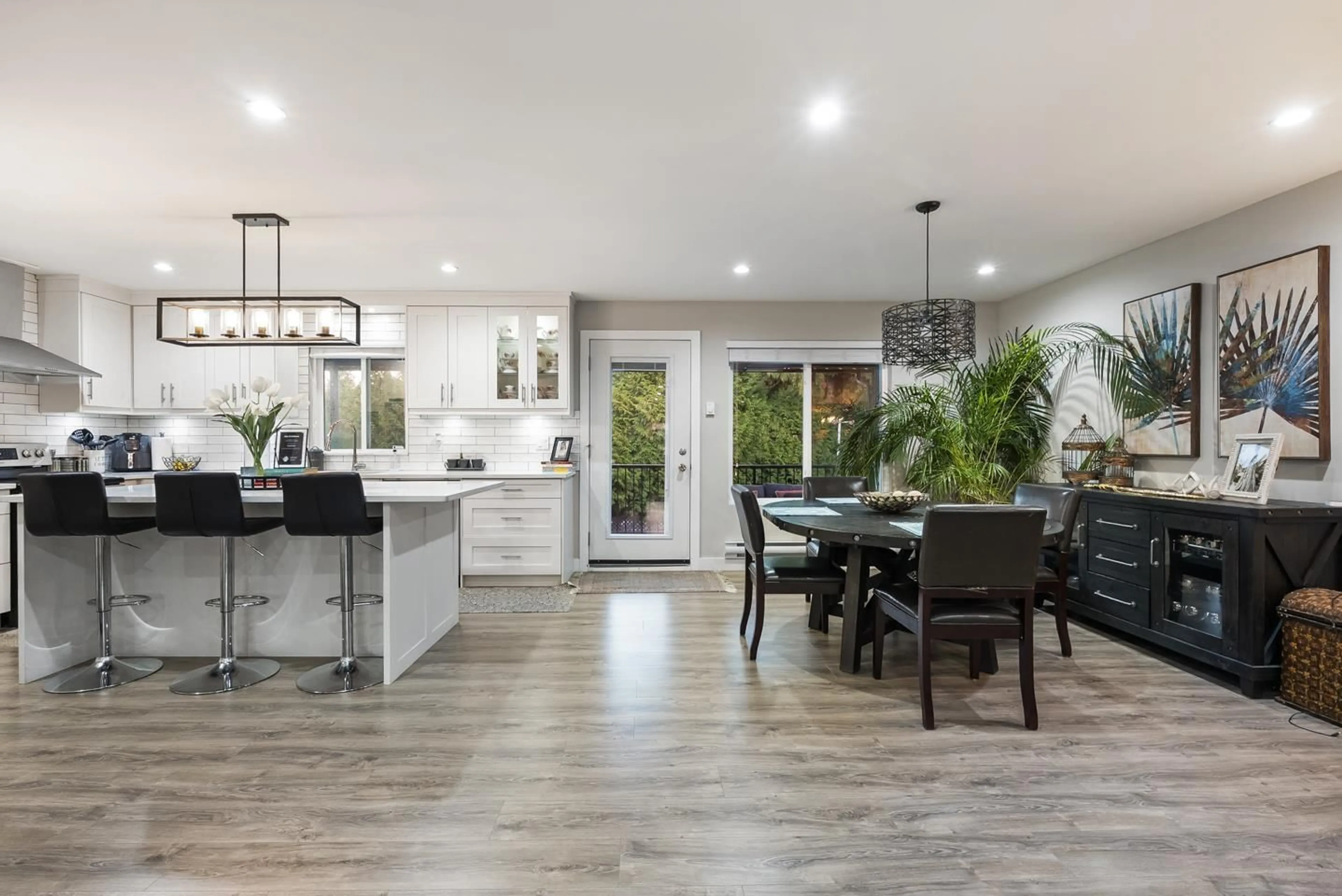 Open concept kitchen, unknown for 6470 130 STREET, Surrey British Columbia V3W4J1