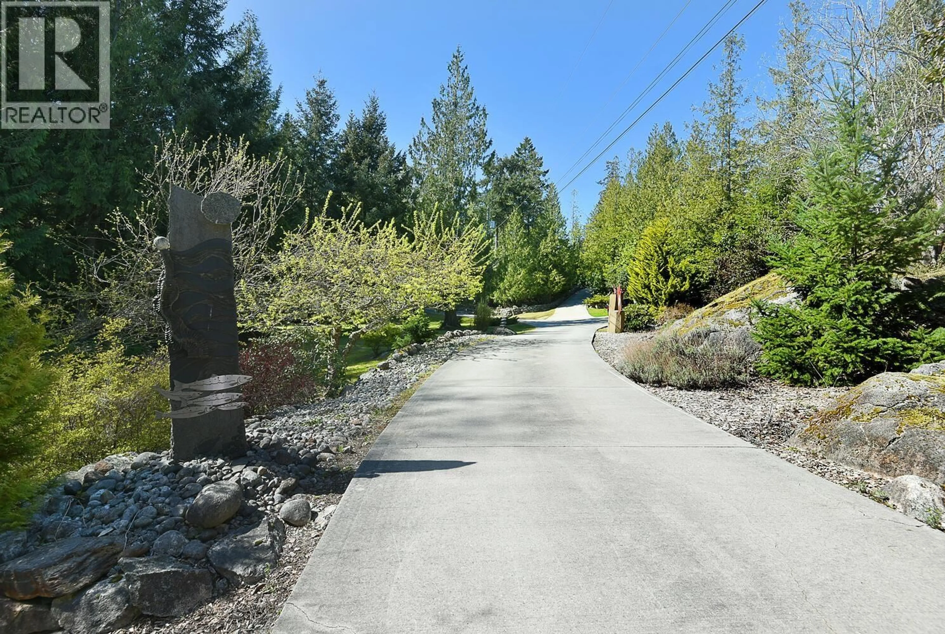 Patio, forest/trees view for 10741 WOOD BAY HEIGHTS ROAD, Halfmoon Bay British Columbia V7Z1B8