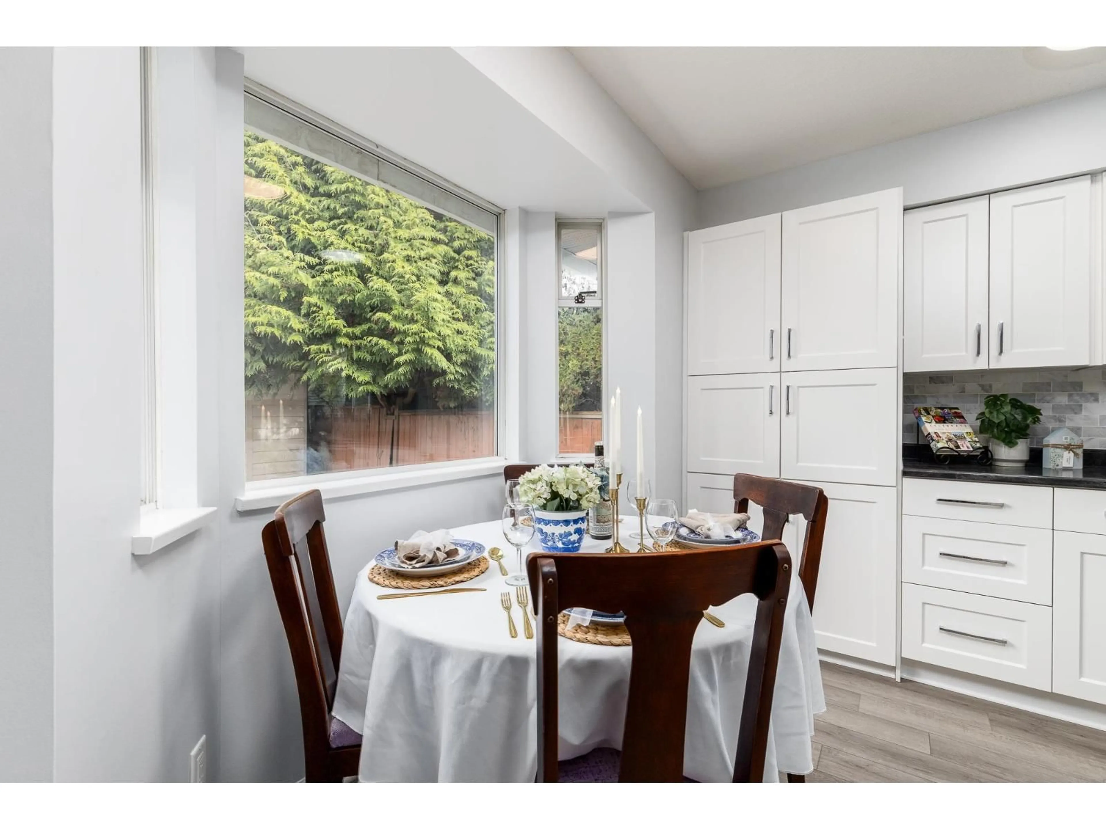 Dining room, ceramic/tile floor for 14129 16A AVENUE, Surrey British Columbia V4A8K2