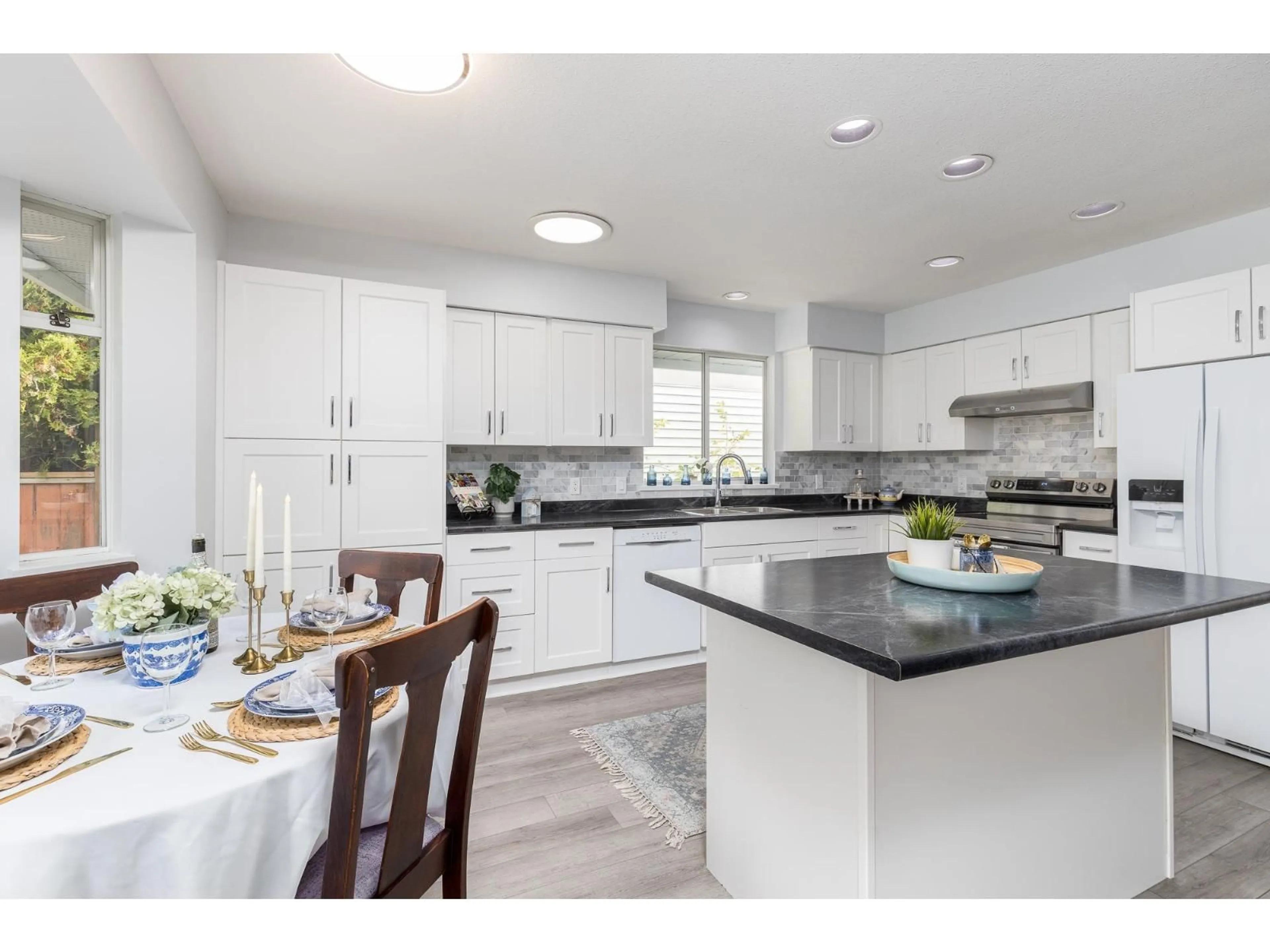 Open concept kitchen, unknown for 14129 16A AVENUE, Surrey British Columbia V4A8K2