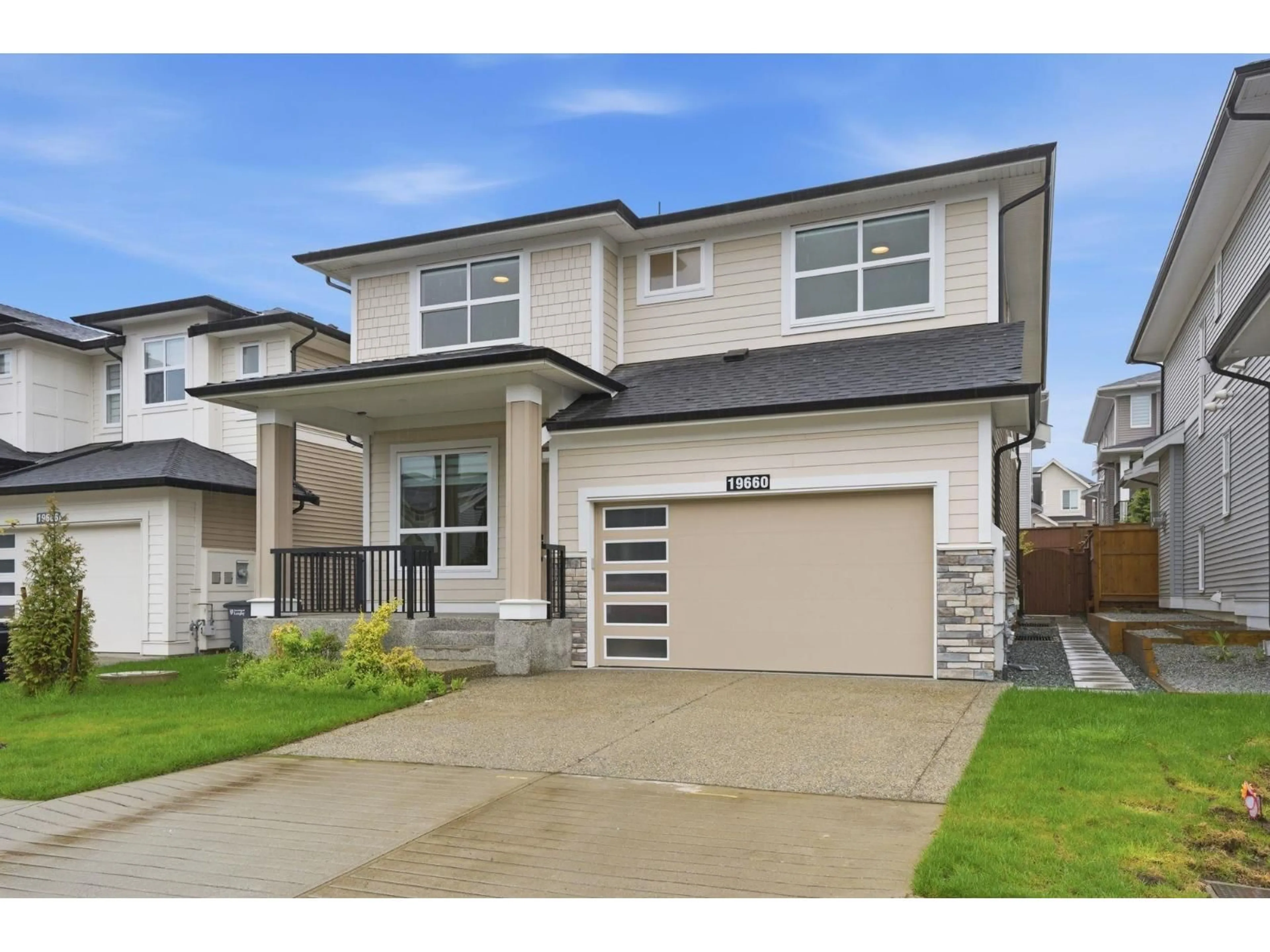 Home with vinyl exterior material, street for 19660 75 AVENUE, Langley British Columbia V2Y3R9