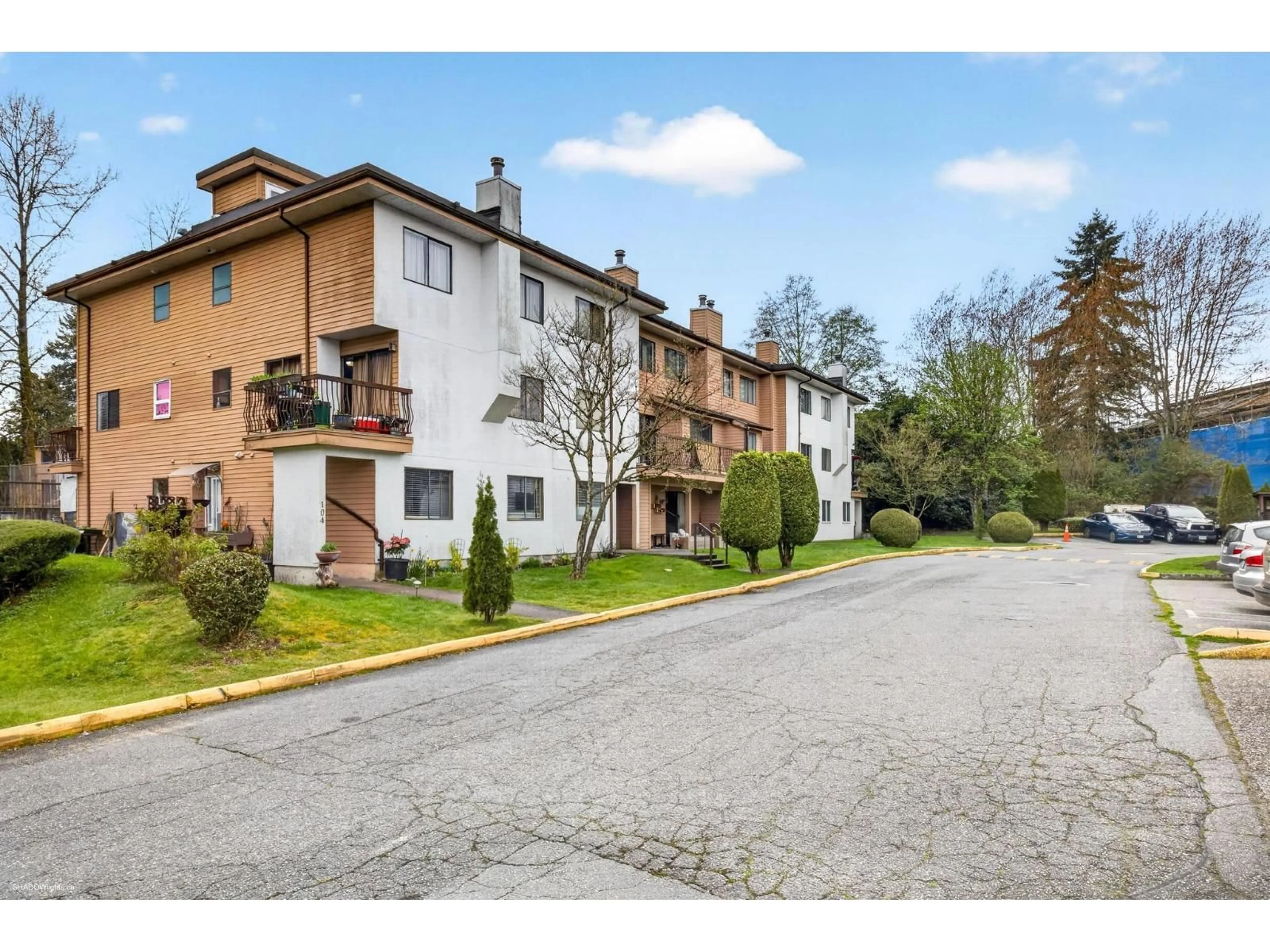 Patio, street for 205 - 7139 133A STREET, Surrey British Columbia V3W8A1