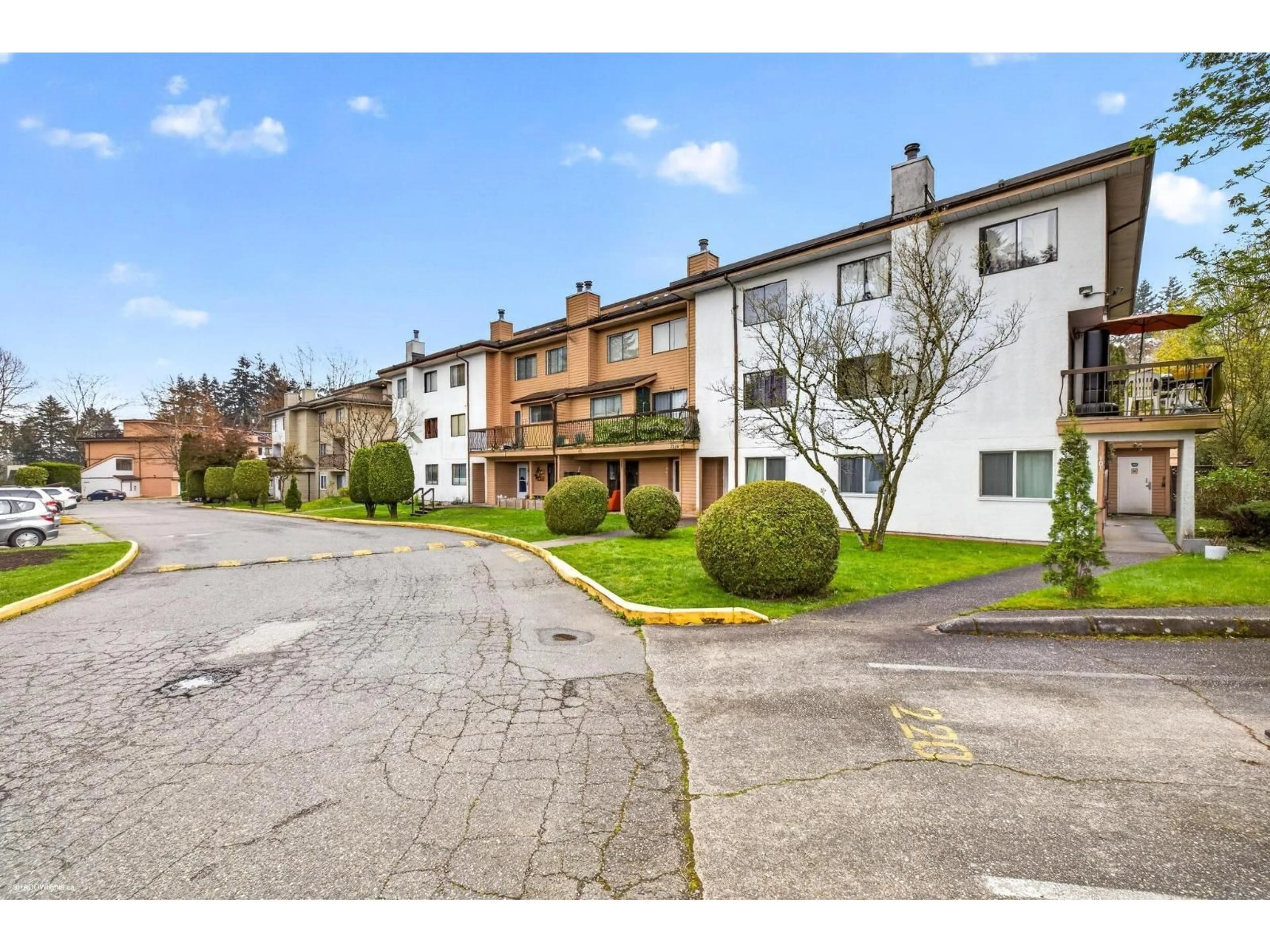 Unknown for 205 - 7139 133A STREET, Surrey British Columbia V3W8A1