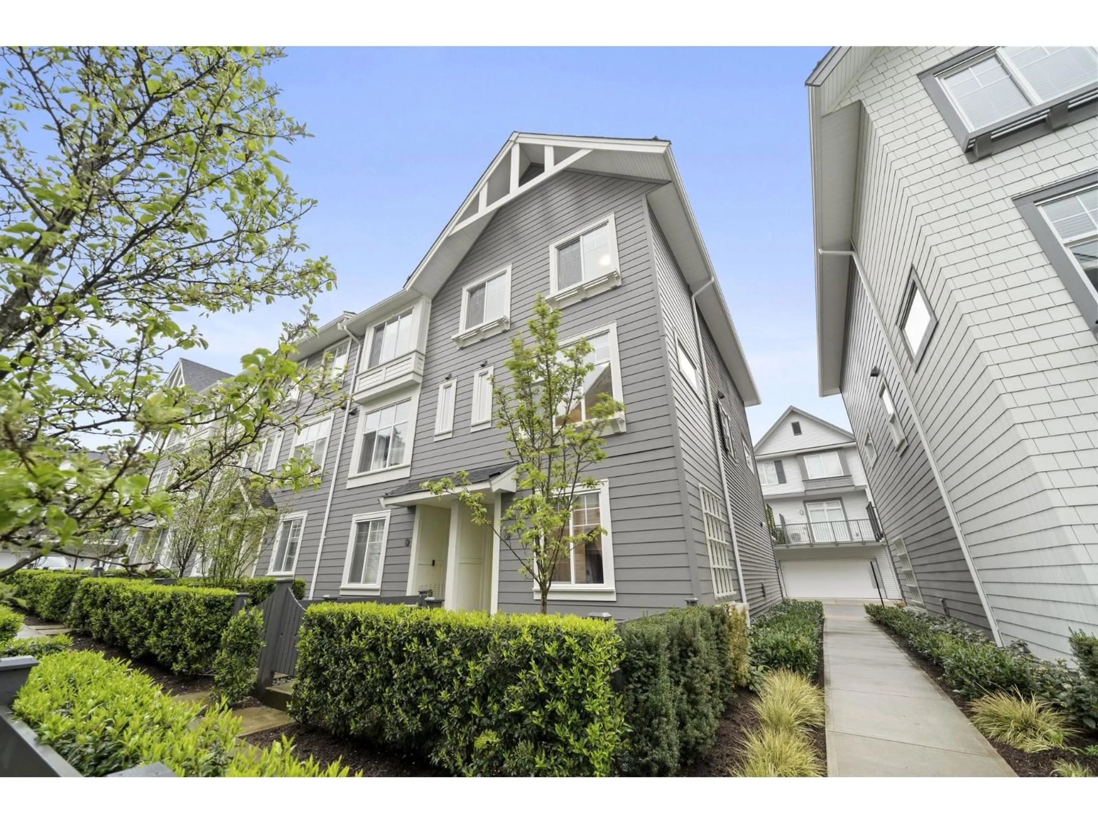 Home with vinyl exterior material, street for 156 - 15778 85 AVENUE, Surrey British Columbia V4N6W8