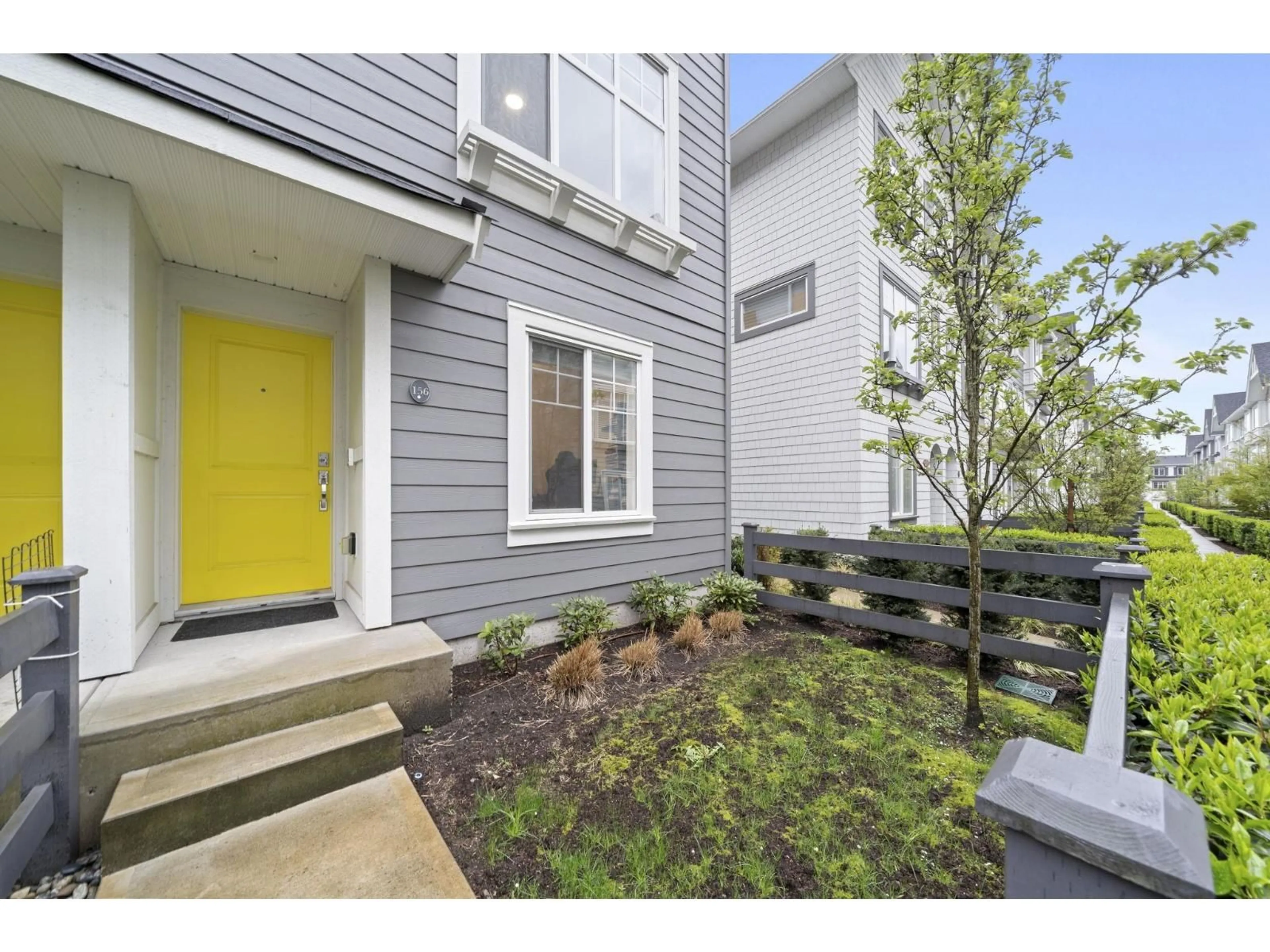 Indoor entryway for 156 - 15778 85 AVENUE, Surrey British Columbia V4N6W8