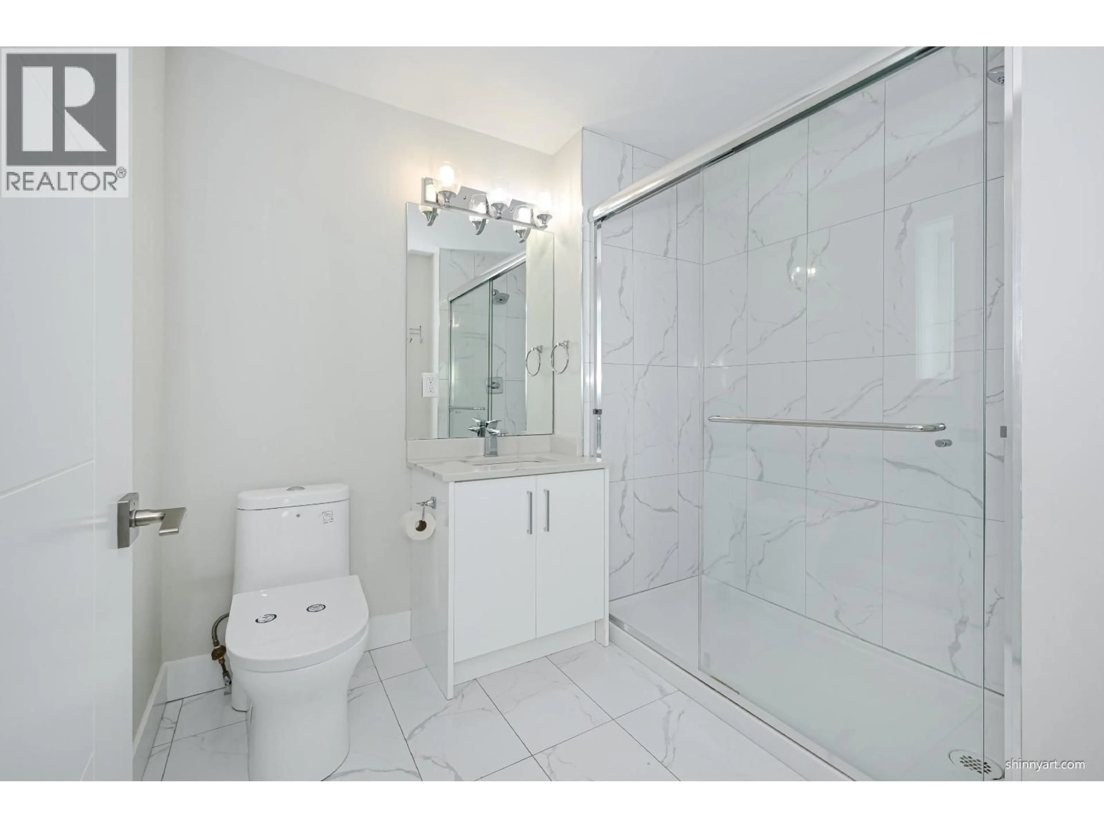 Standard bathroom, ceramic/tile floor for 4737 GOTHARD STREET, Vancouver British Columbia V5R3L1