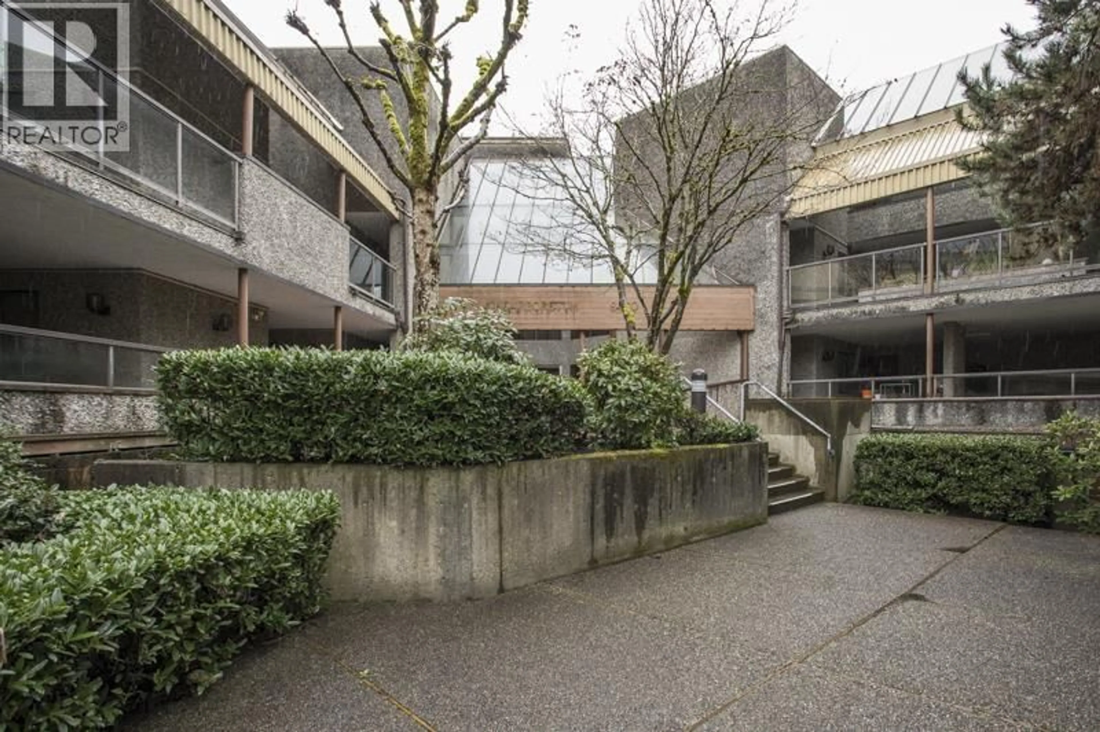 Patio, street for 322 - 8460 ACKROYD ROAD, Richmond British Columbia V6X3E9