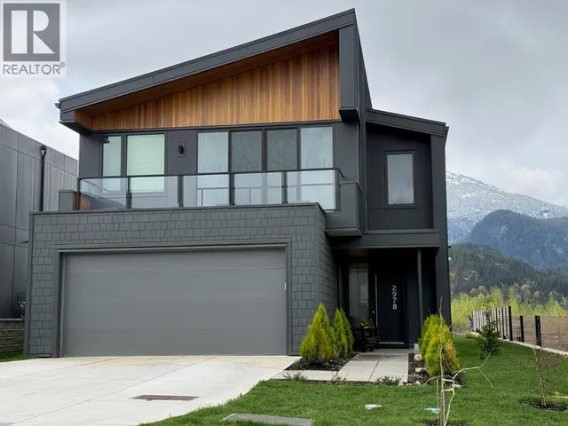 2978 HUCKLEBERRY DRIVE, Squamish 2