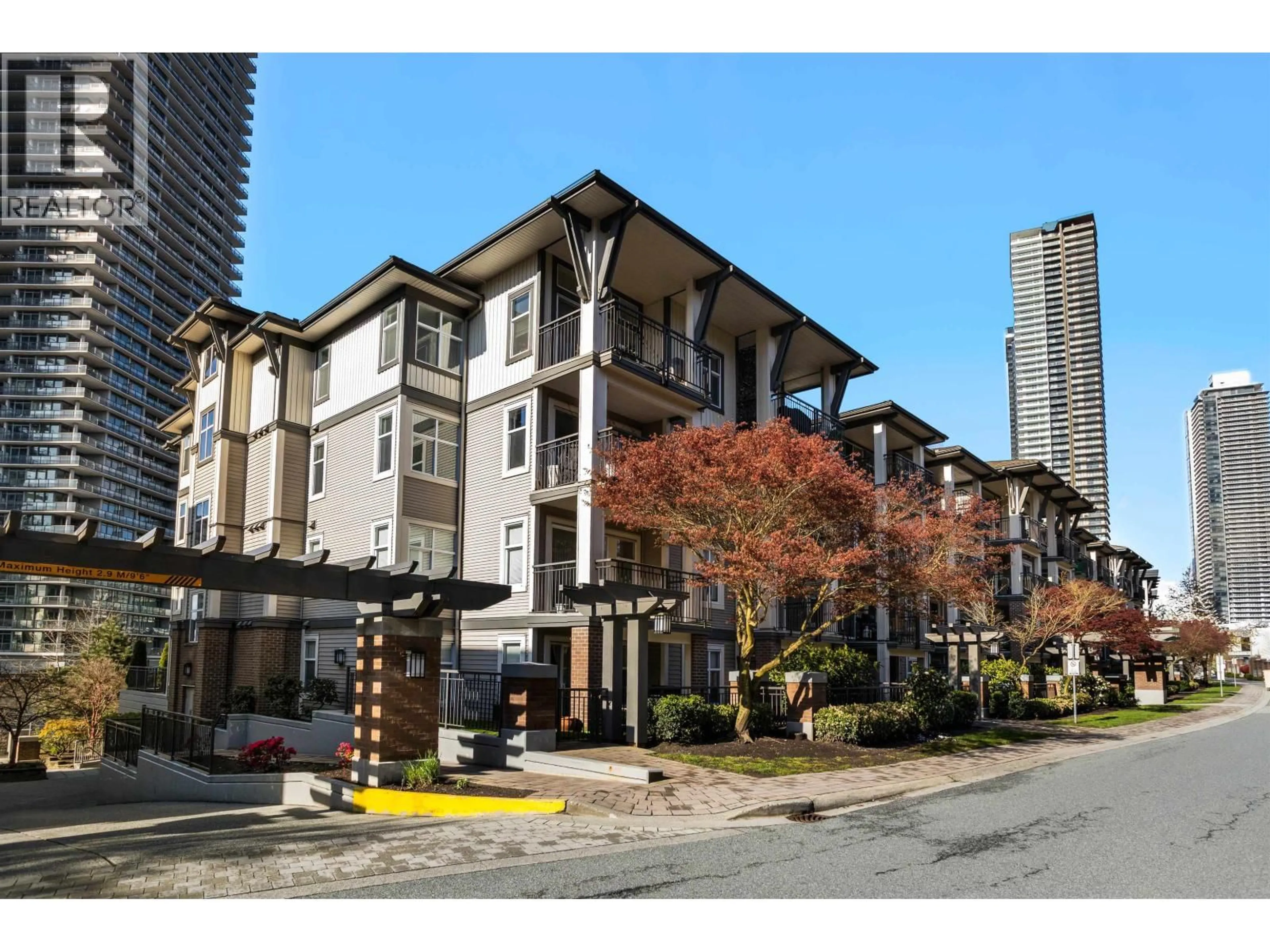 Patio, street for 419 - 4768 BRENTWOOD DRIVE, Burnaby British Columbia V5C0C7