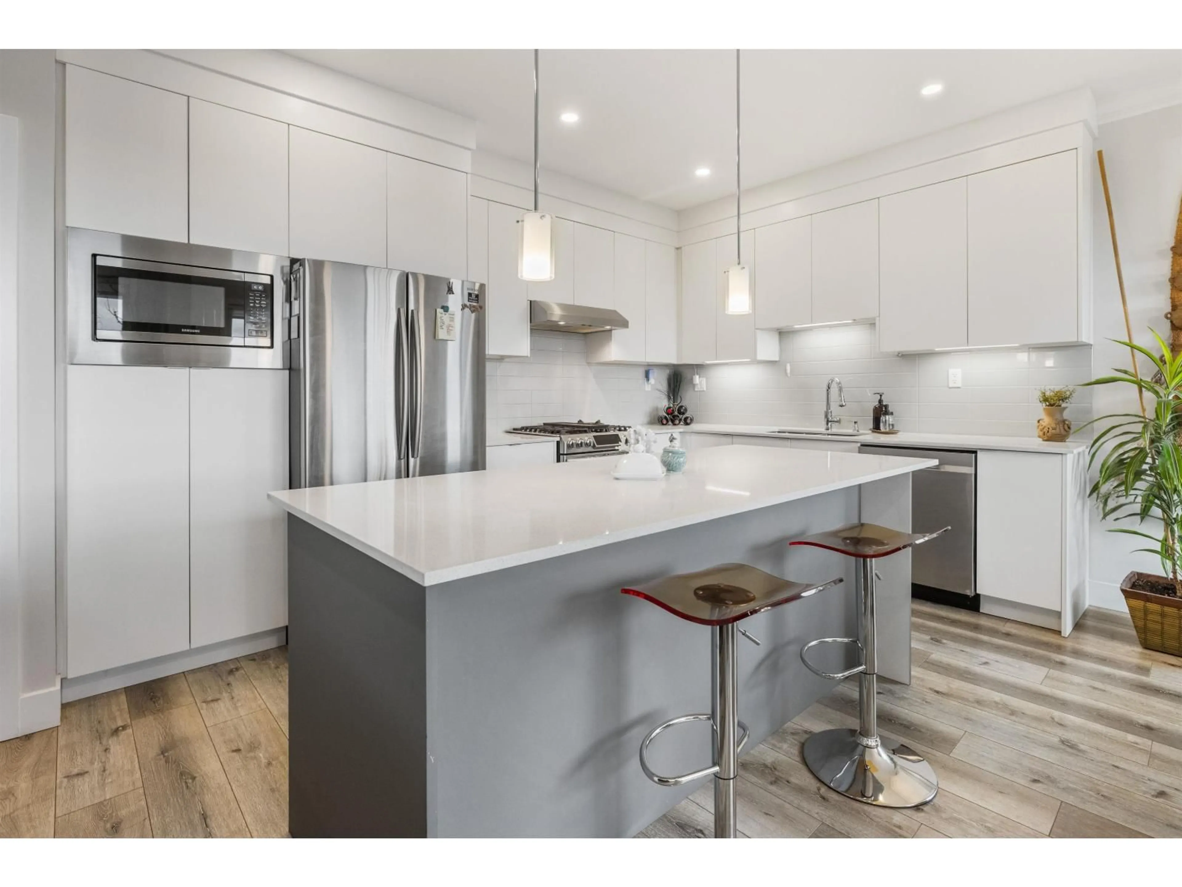 Open concept kitchen, unknown for 15 - 31548 UPPER MACLURE ROAD, Abbotsford British Columbia V2T0J3