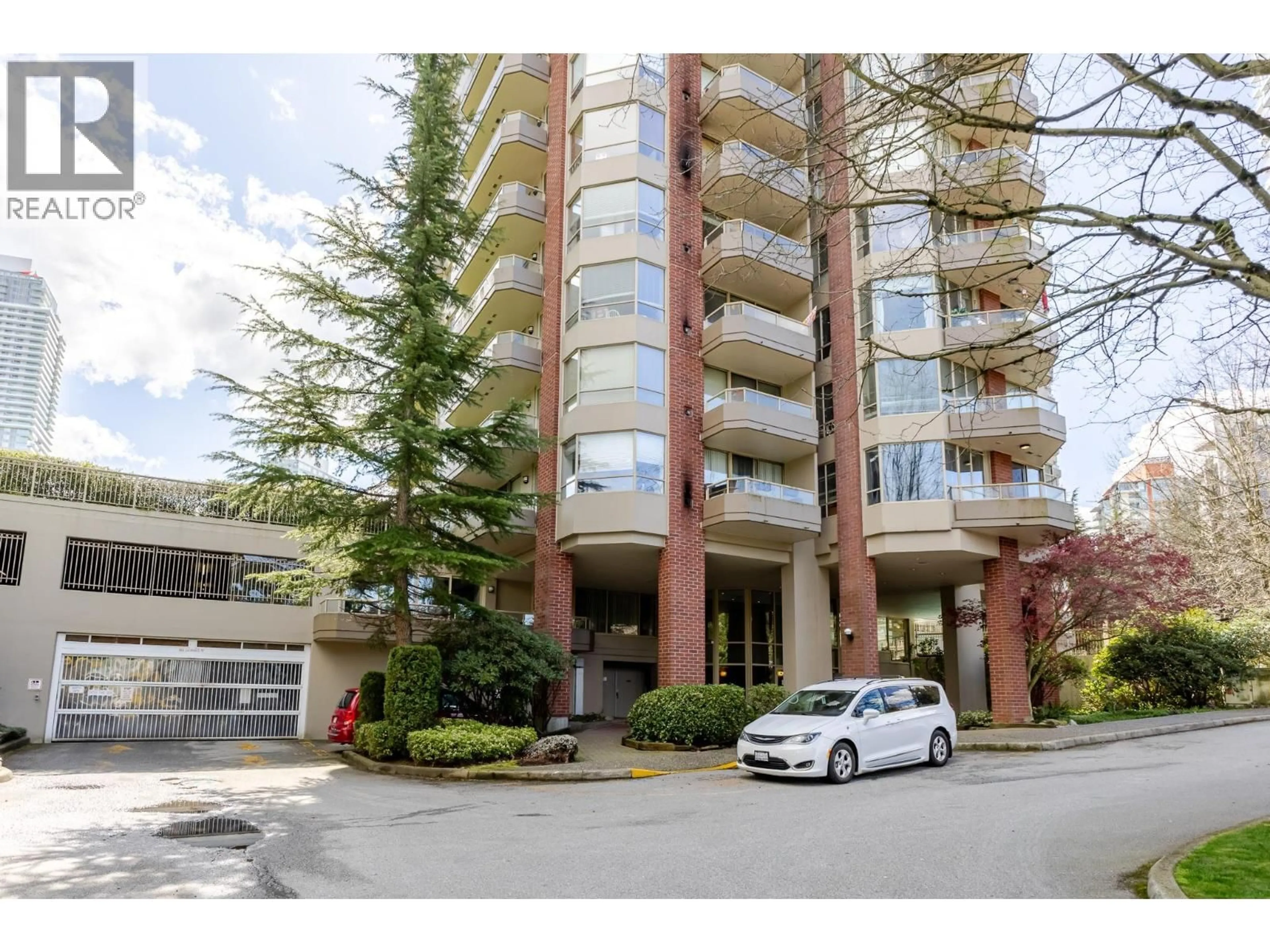 Indoor foyer for 1203 - 738 FARROW STREET, Coquitlam British Columbia V3J7V4