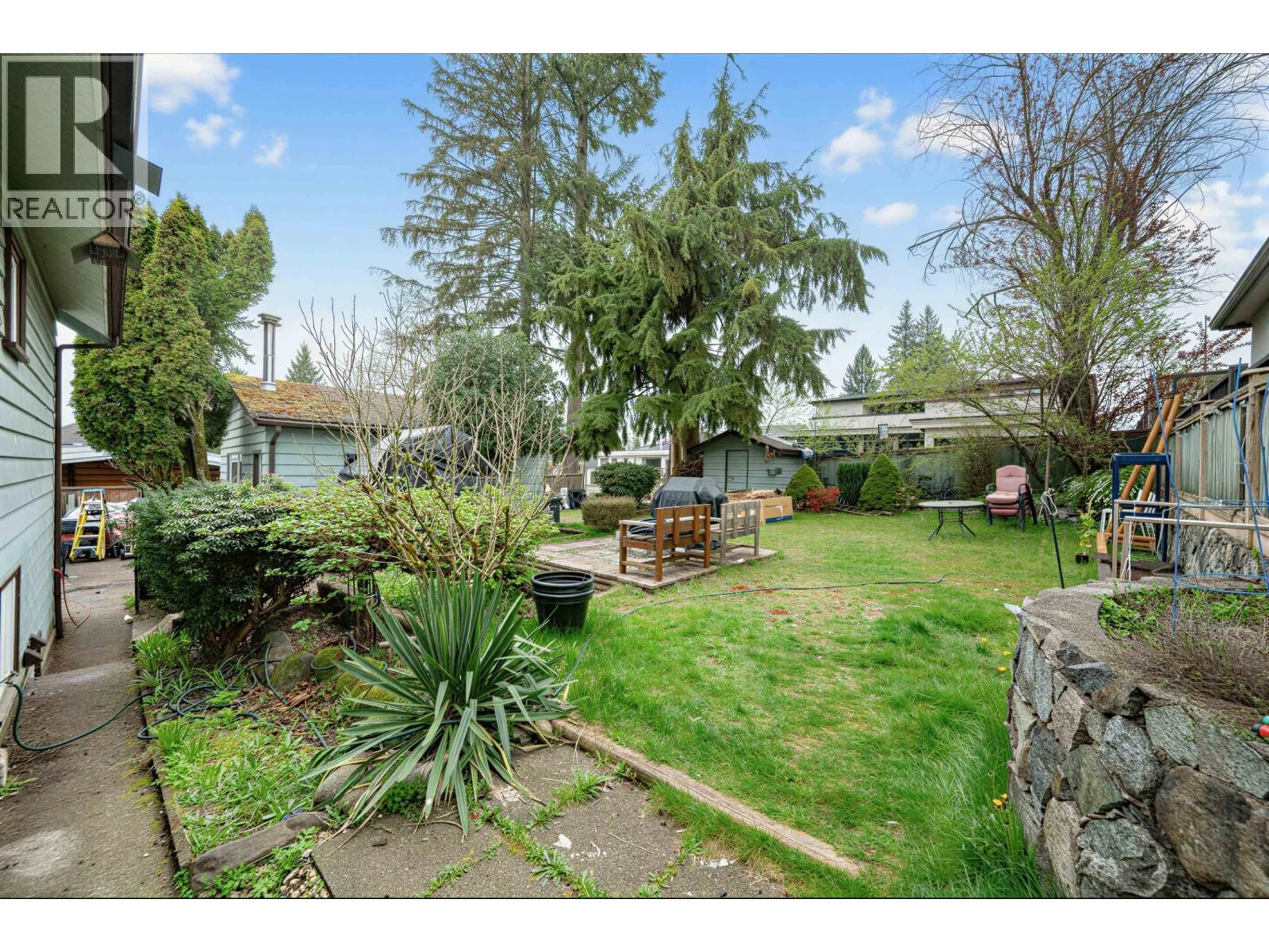 Patio, street for 1333 SMITH AVENUE, Coquitlam British Columbia V3J2Y1