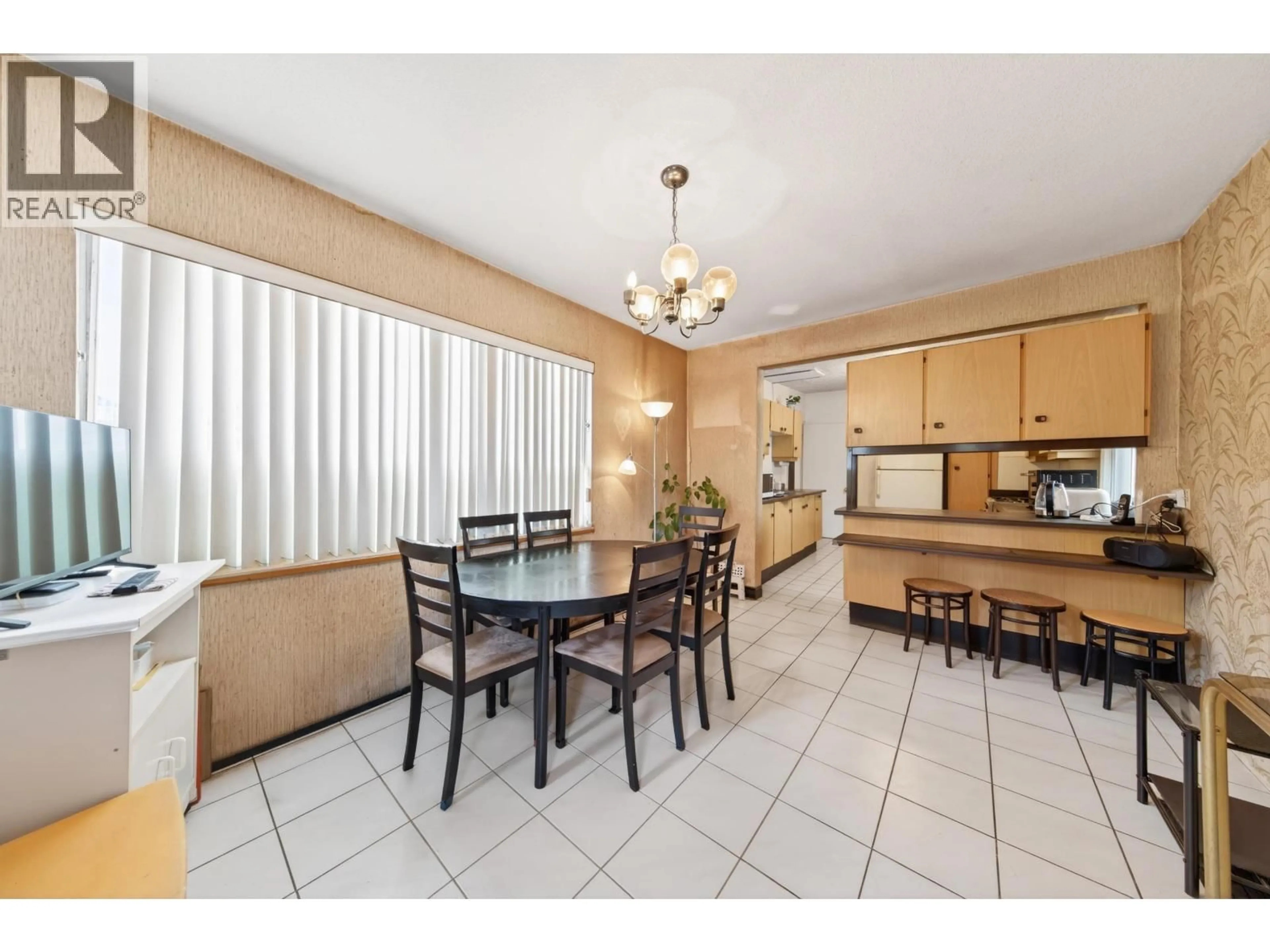 Dining room, ceramic/tile floor for 3950 LAUREL STREET, Vancouver British Columbia V5Z3V6