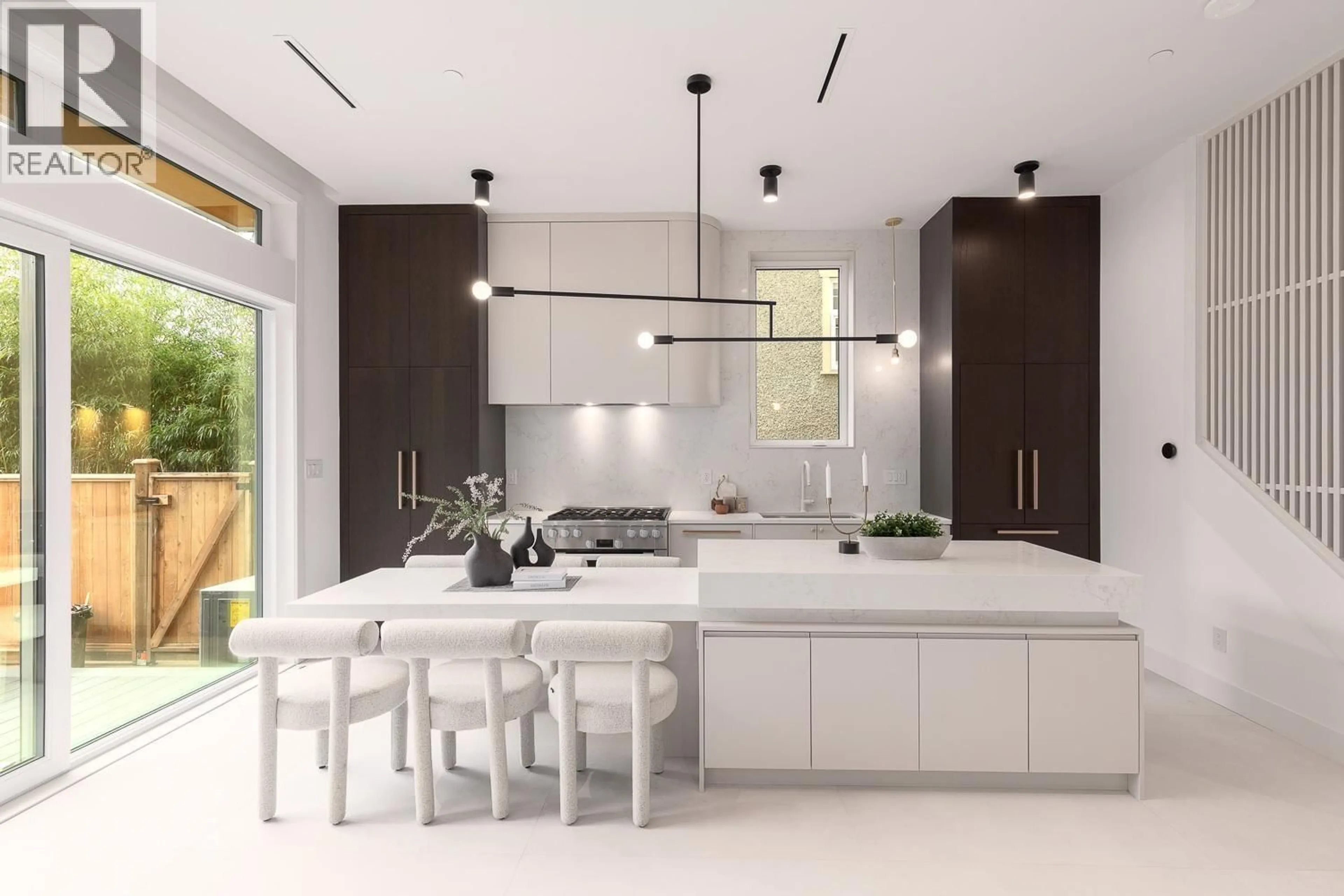 Contemporary kitchen, unknown for 2 - 3617 12TH AVENUE, Vancouver British Columbia V6R2N5