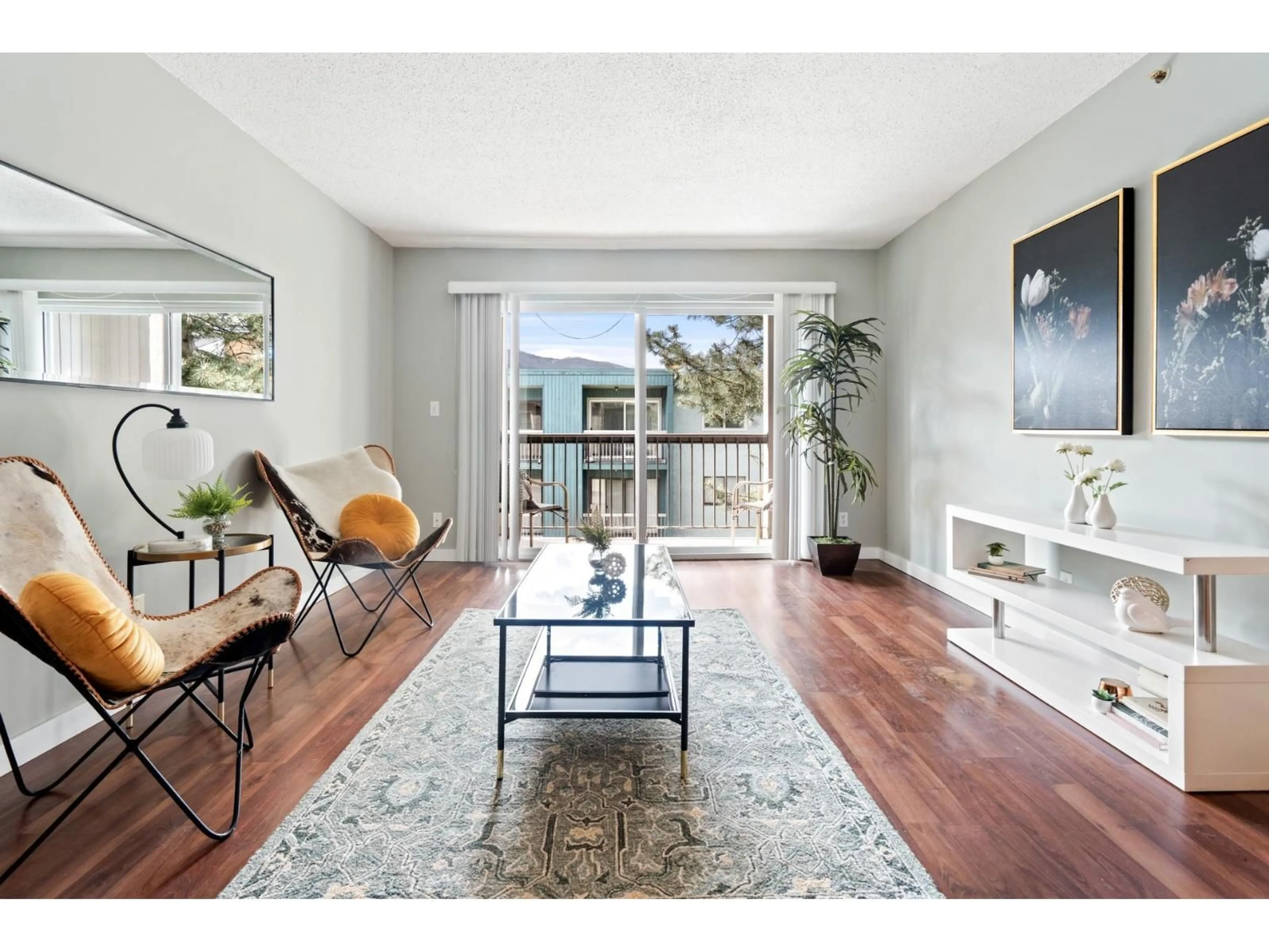 Living room with furniture, unknown for 327 - 1783 AGASSIZ-ROSEDALE HIGHWAY, Agassiz British Columbia V0M1A4