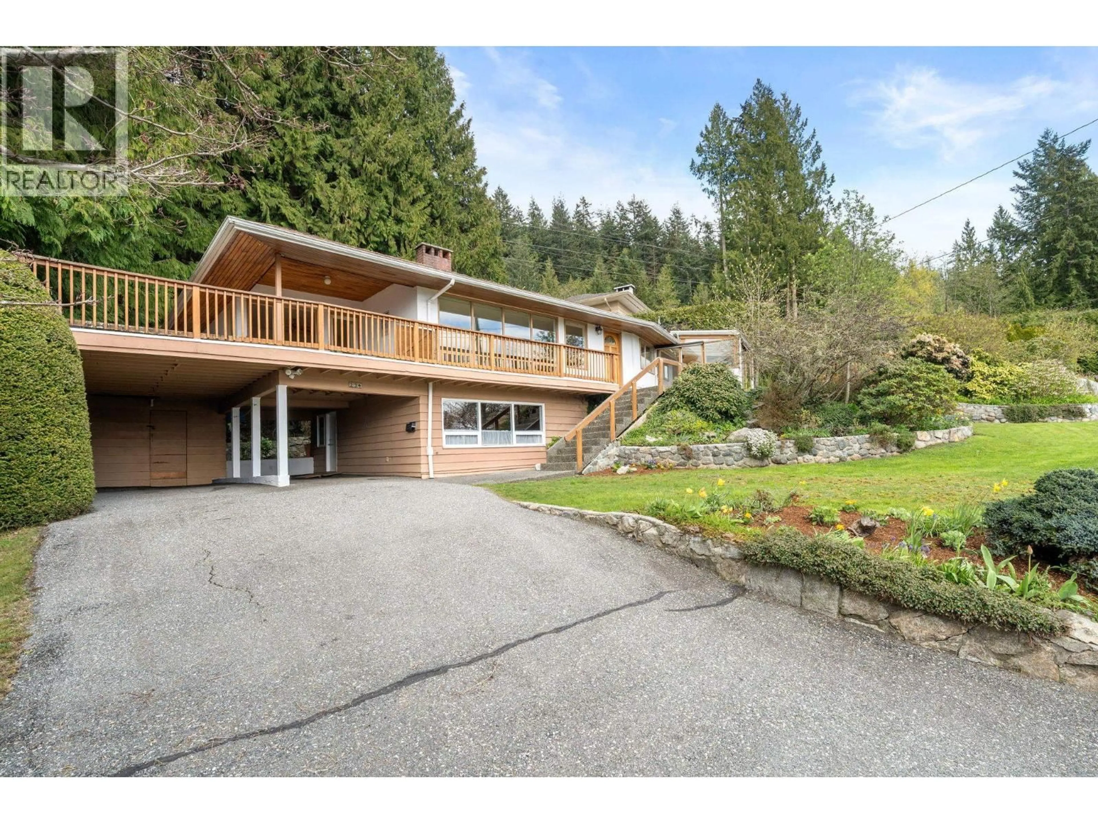 A pic from outside/outdoor area/front of a property/back of a property/a pic from drone, unknown for 234 RONDOVAL CRESCENT, North Vancouver British Columbia V7N2W7