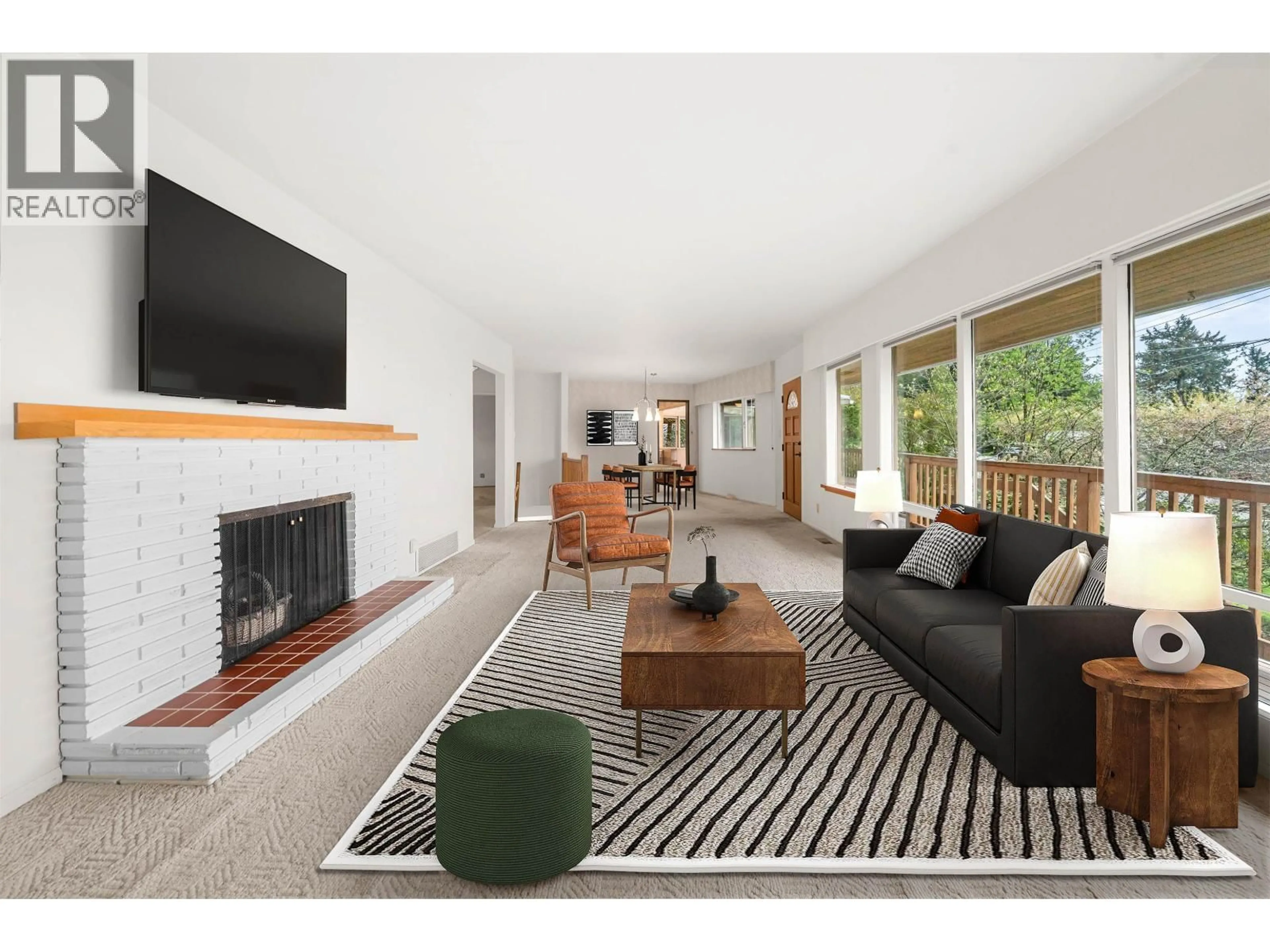 Living room with furniture, unknown for 234 RONDOVAL CRESCENT, North Vancouver British Columbia V7N2W7