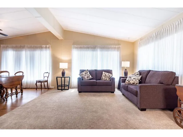 35 - 2120 KING GEORGE BOULEVARD, Surrey 5