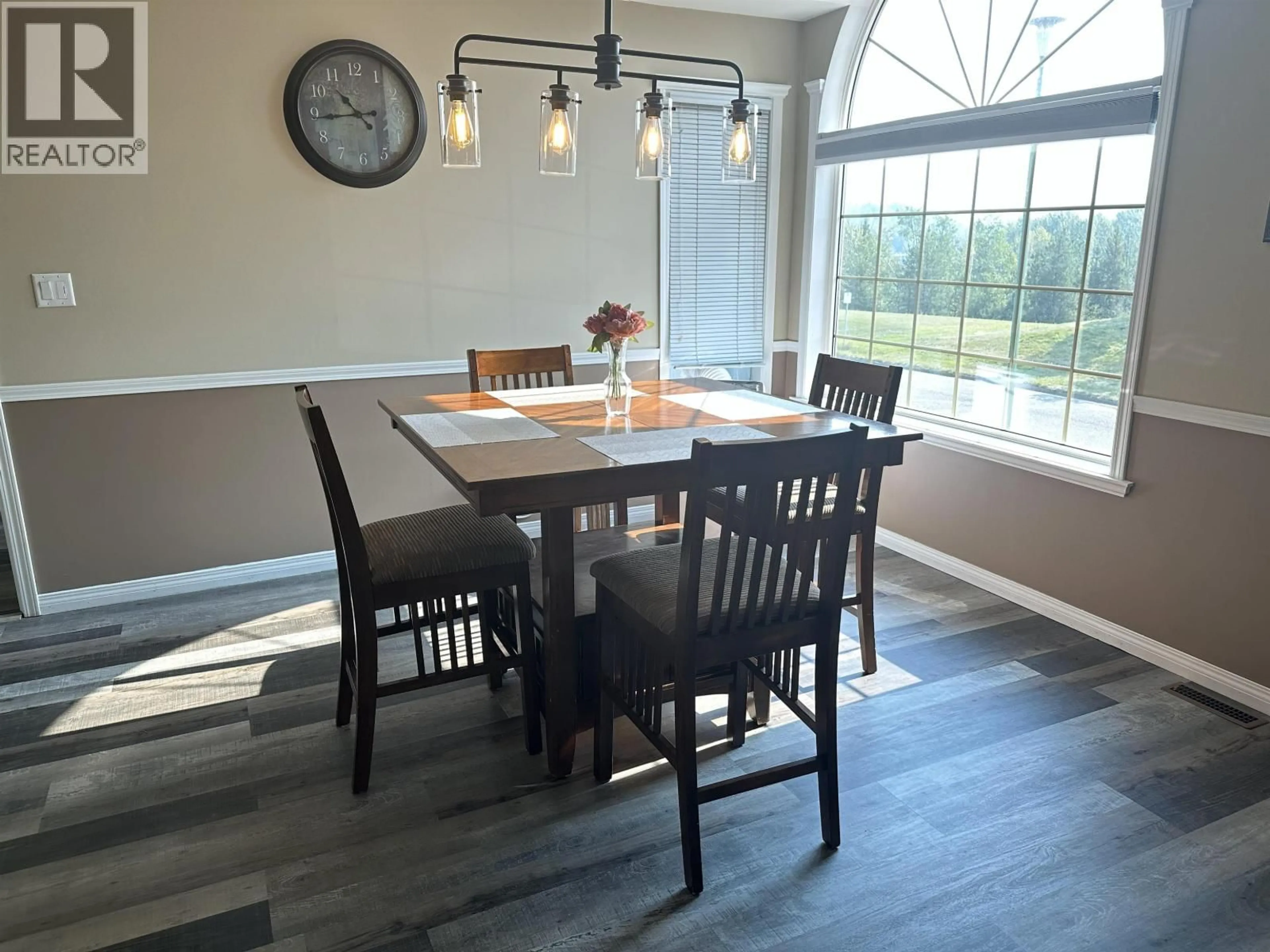 Dining room, wood/laminate floor for 1585 EDMONTON STREET, Prince George British Columbia V2M1X5