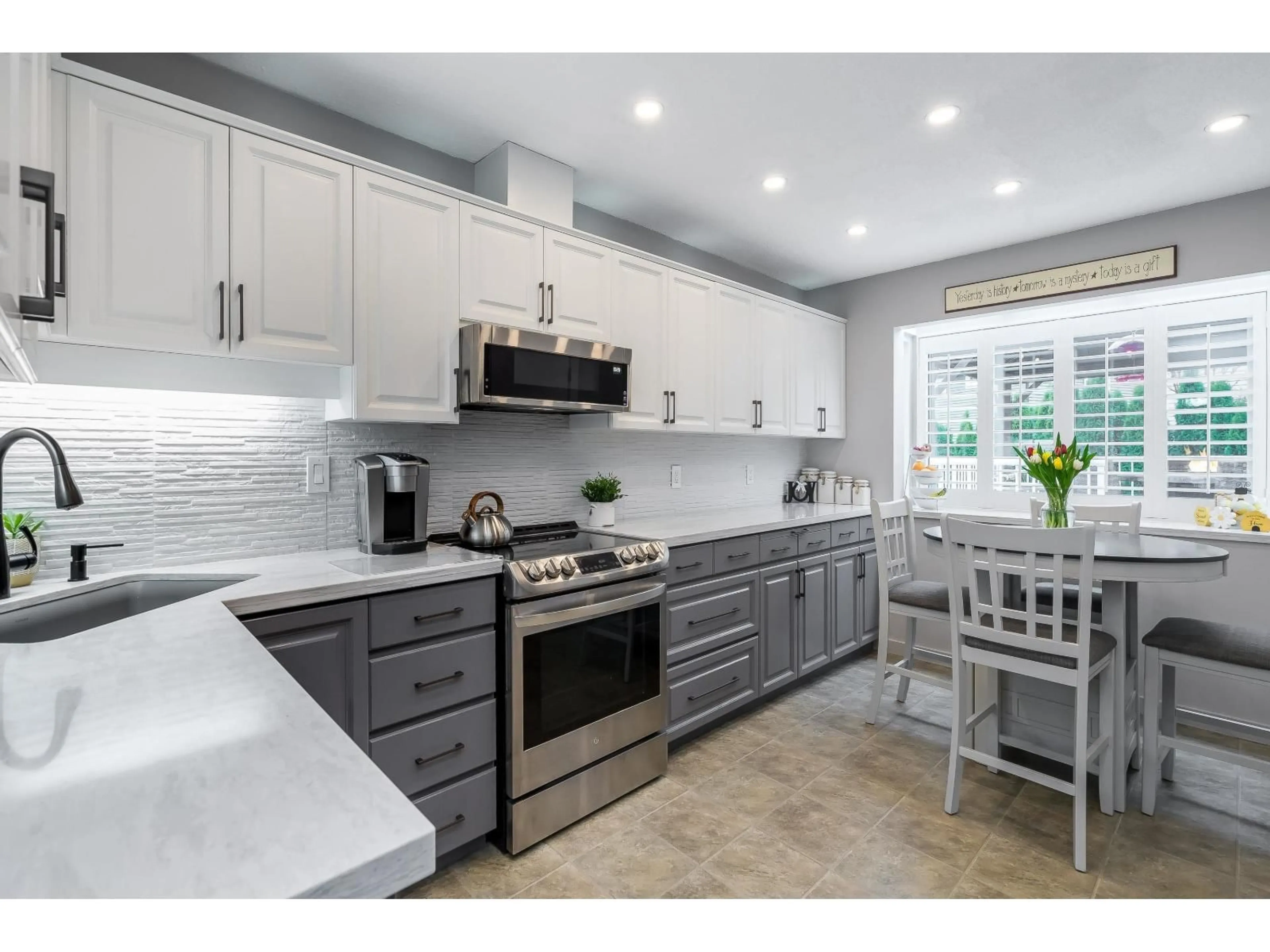 Open concept kitchen, ceramic/tile floor for 5887 184B STREET, Surrey British Columbia V3S5S9