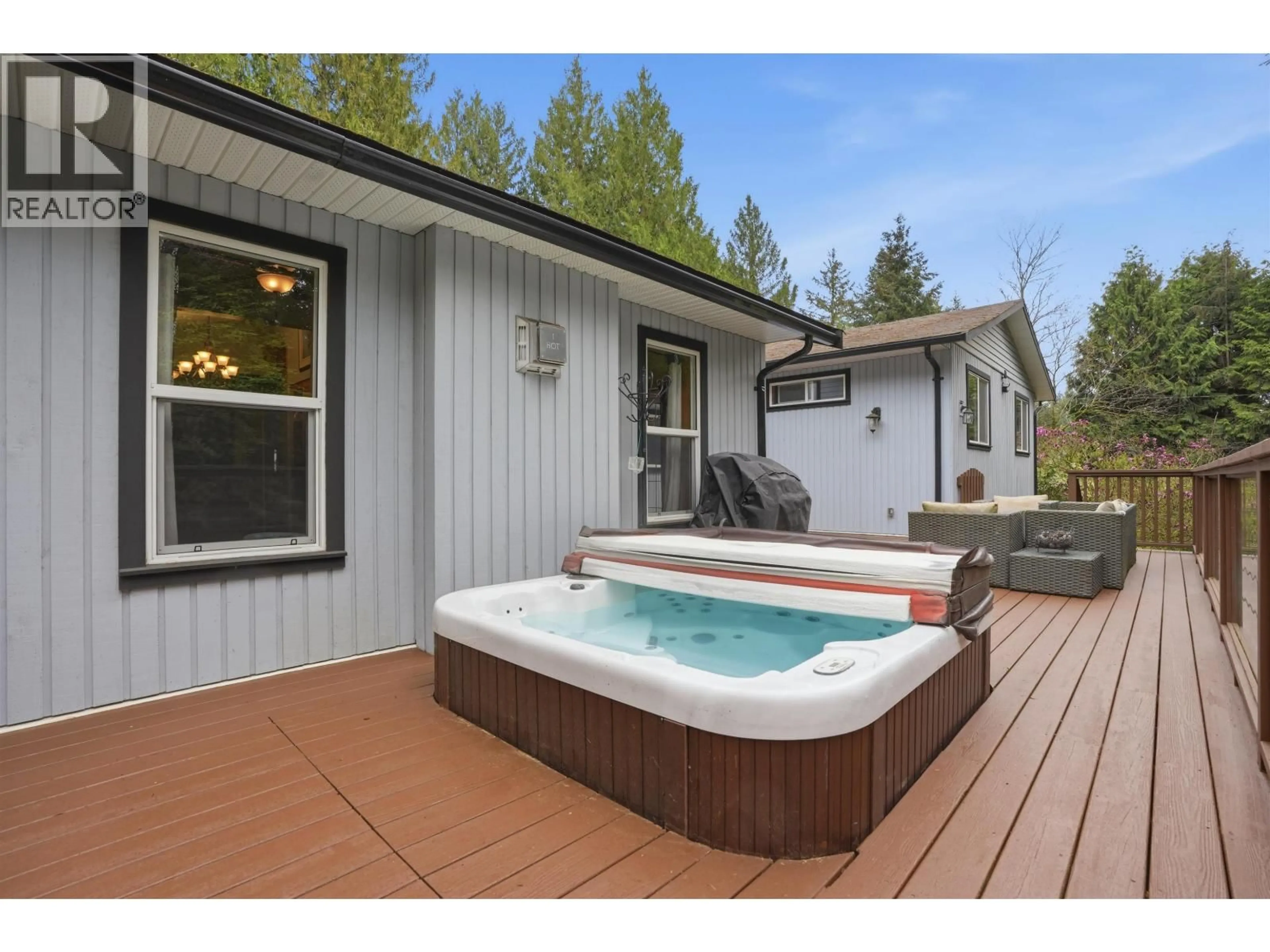 Unknown for 8099 NORTHWOOD ROAD, Halfmoon Bay British Columbia V7Z1A8