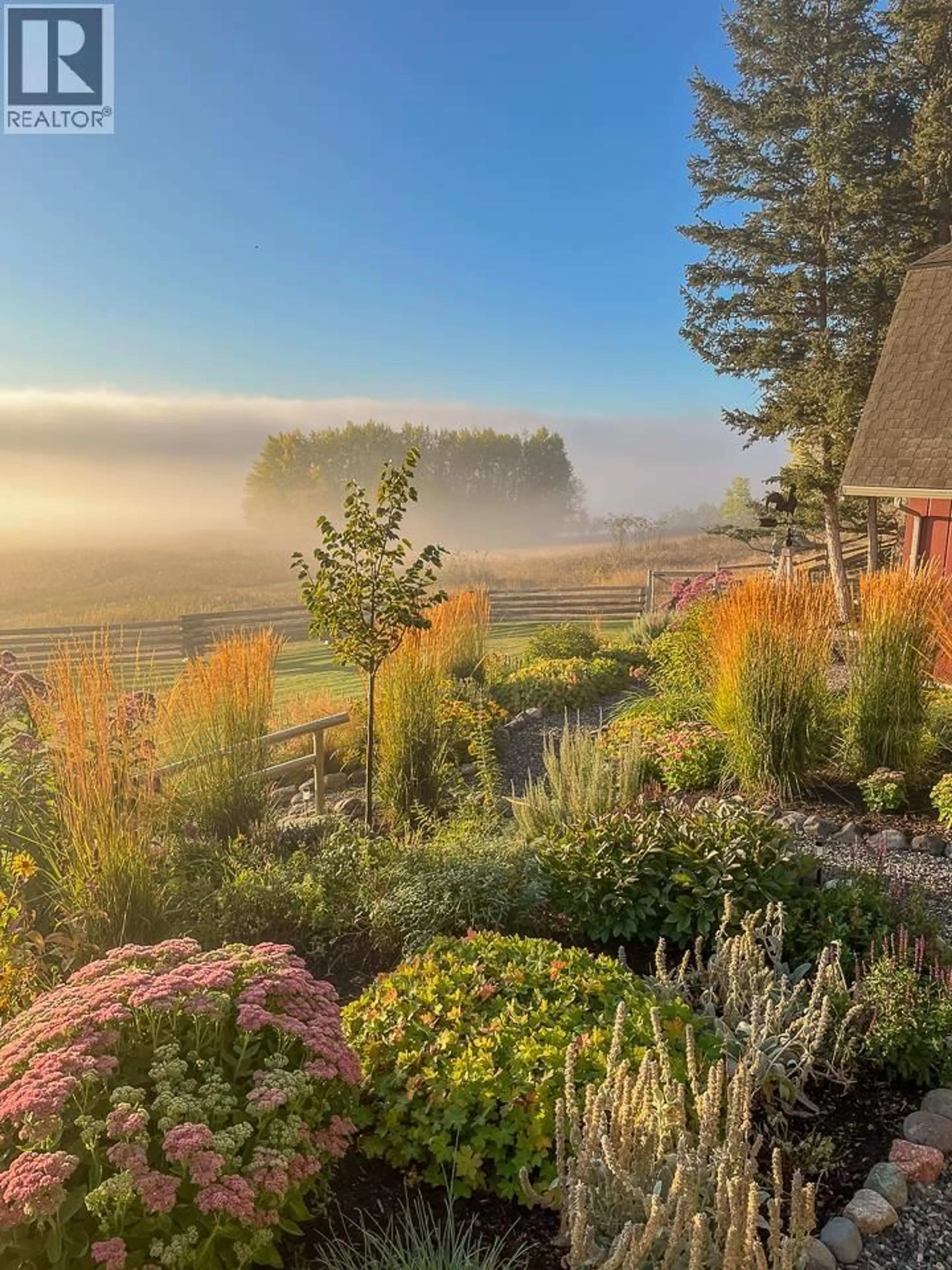 Patio, water/lake/river/ocean view for 5058 BLOCK DRIVE, 108 Mile Ranch British Columbia V0K2Z0