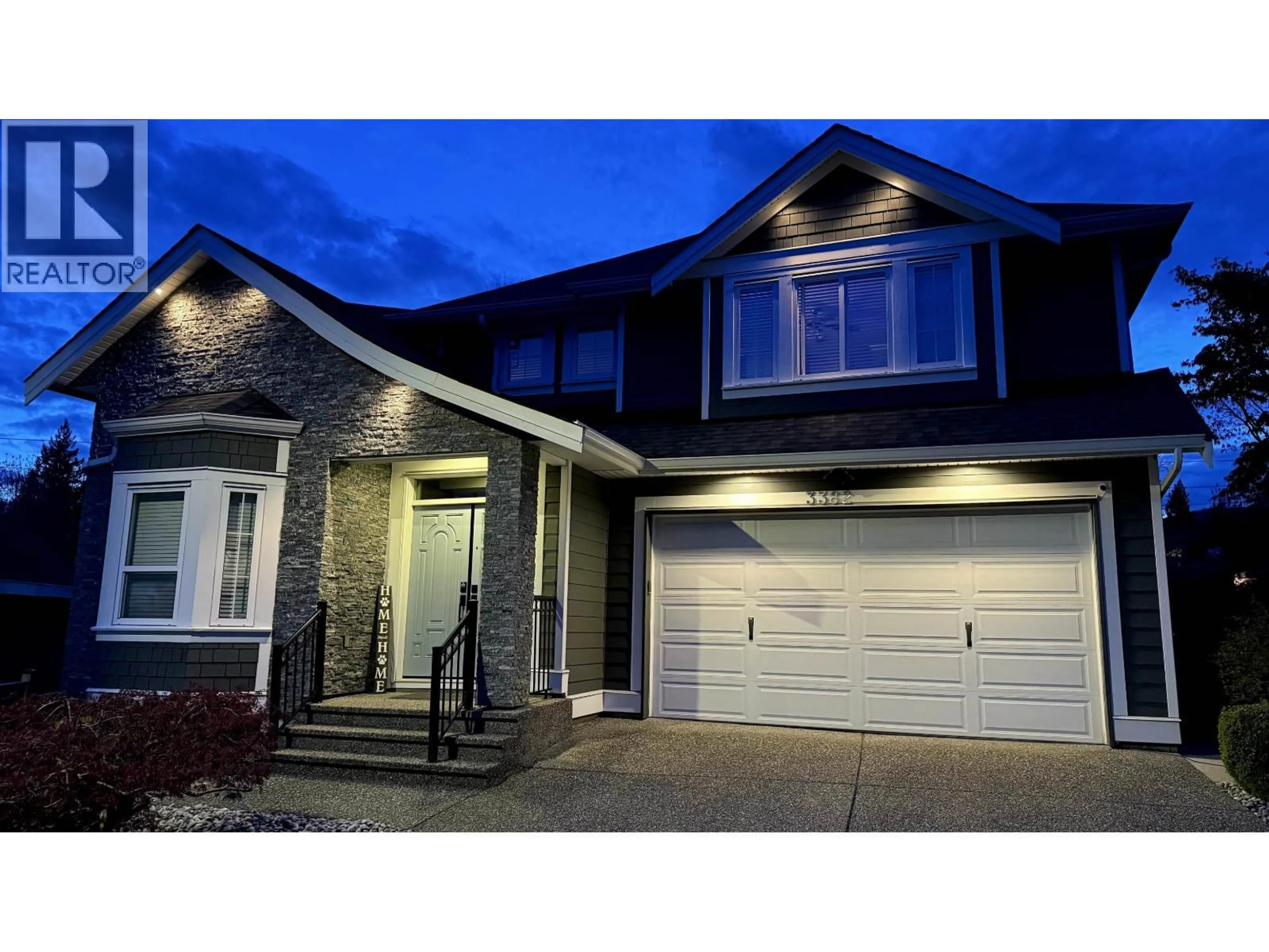 Home with vinyl exterior material, street for 3382 EDWIN COURT, Coquitlam British Columbia V3E0C5