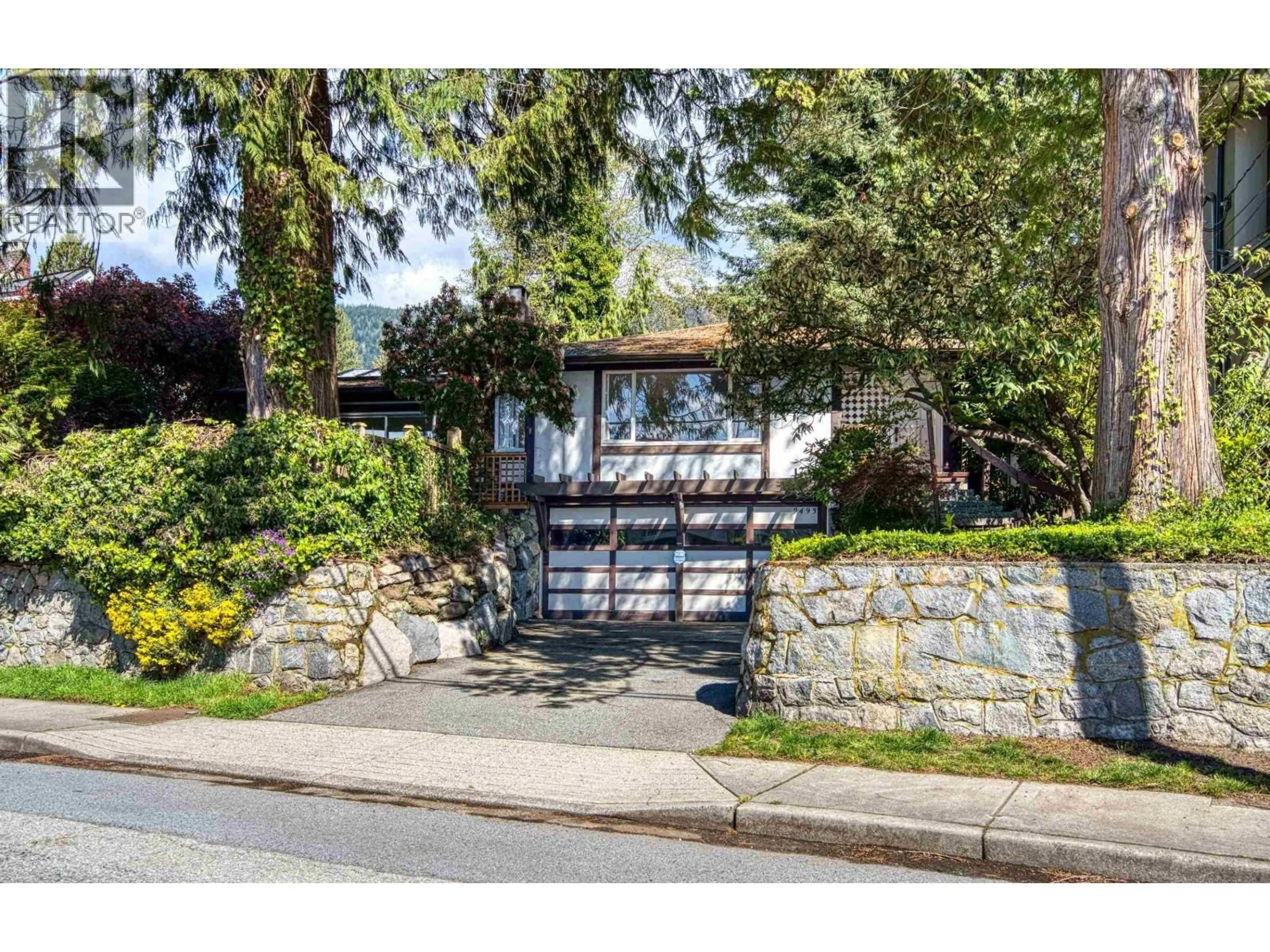 Unknown for 2493 HAYWOOD AVENUE, West Vancouver British Columbia V7V1Y2