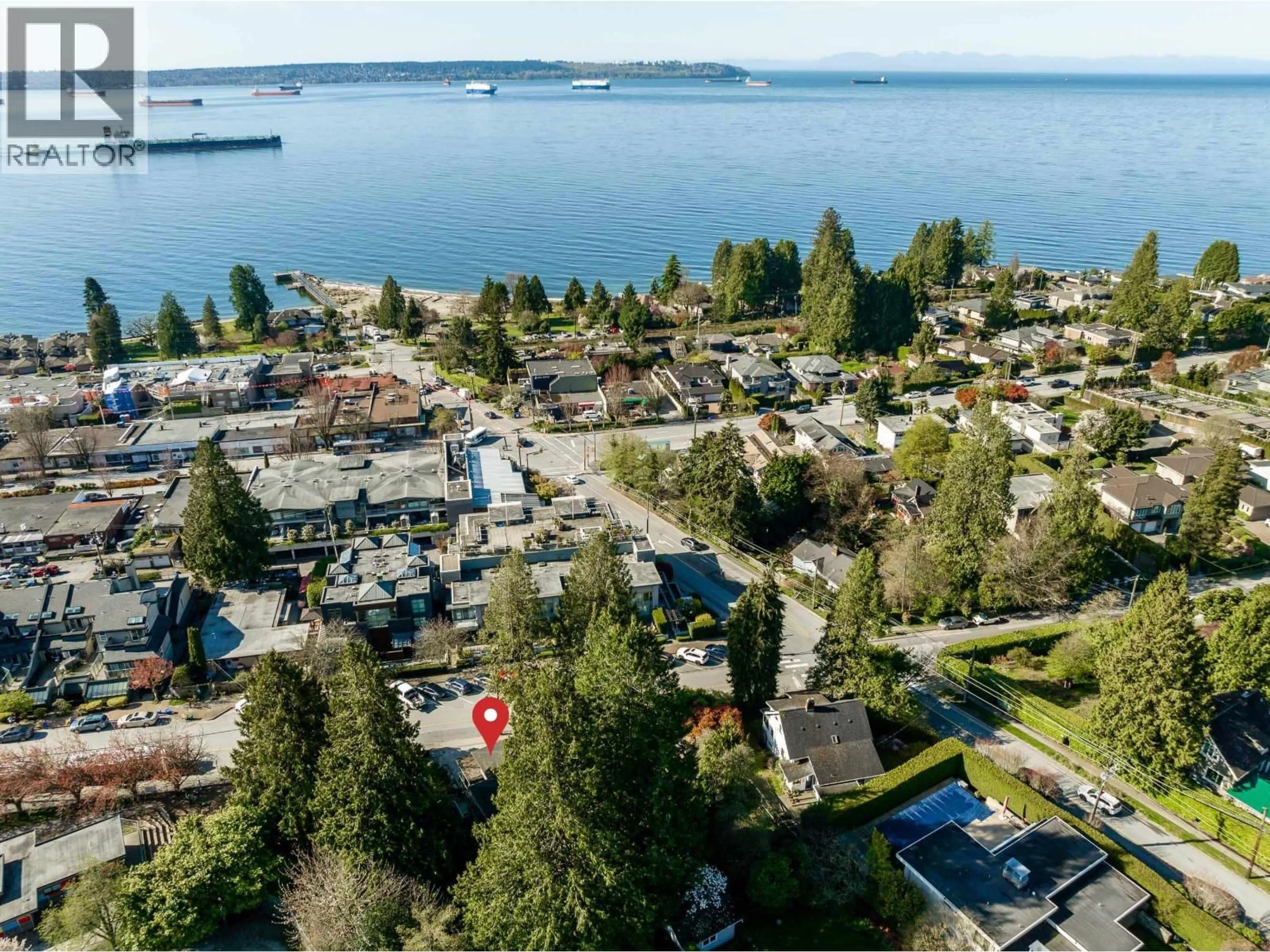 A pic from outside/outdoor area/front of a property/back of a property/a pic from drone, water/lake/river/ocean view for 2493 HAYWOOD AVENUE, West Vancouver British Columbia V7V1Y2