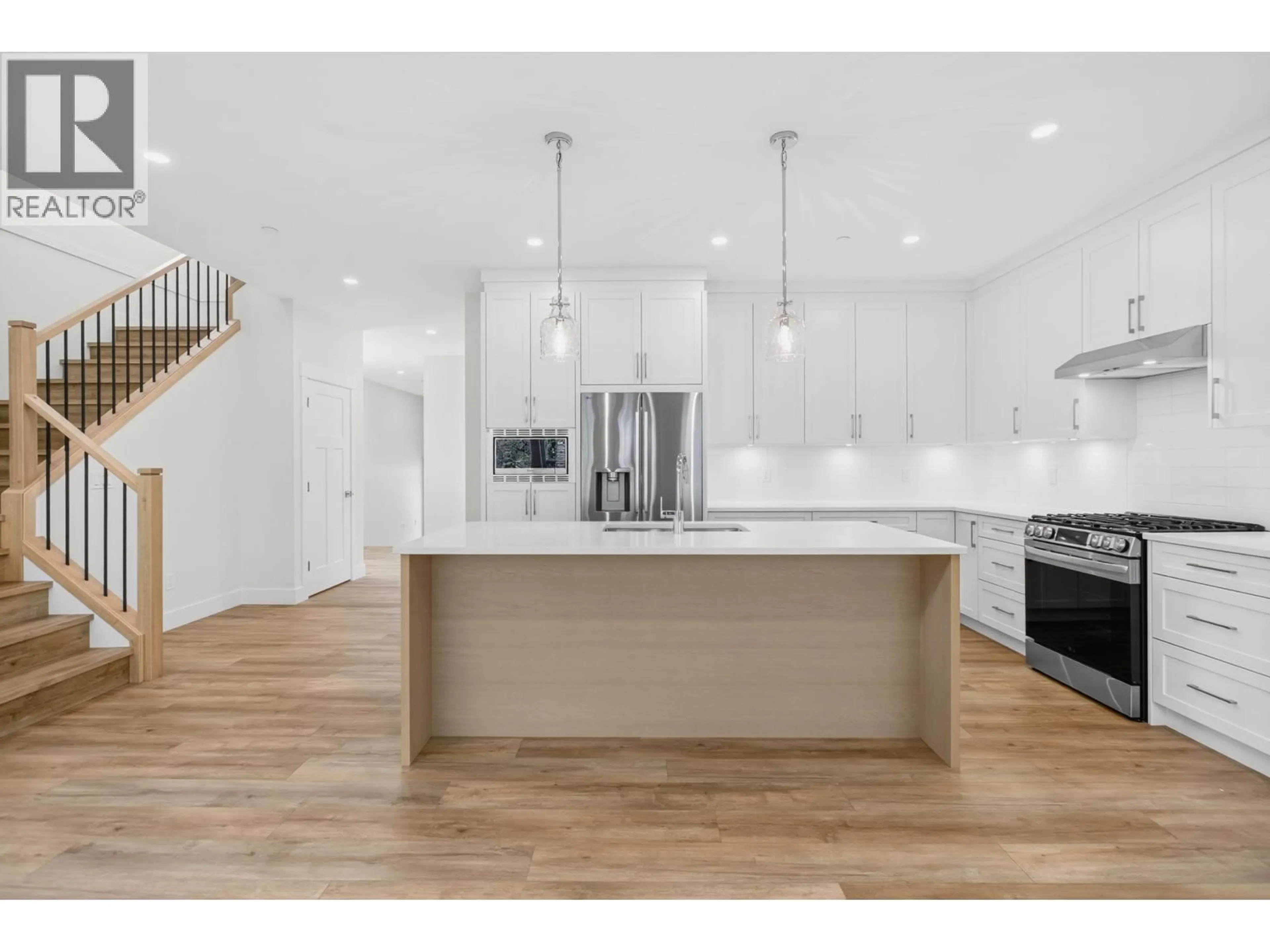 Open concept kitchen, unknown for 13618 231 STREET, Maple Ridge British Columbia V2X0S2