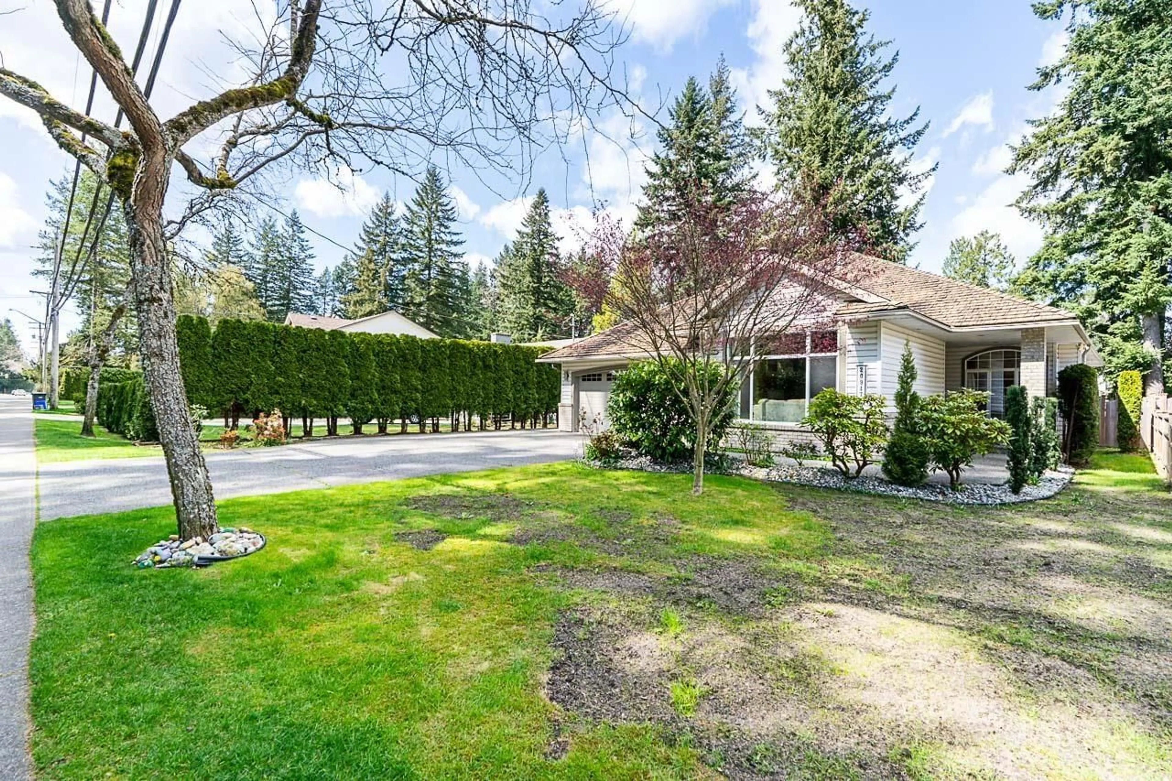 A pic from outside/outdoor area/front of a property/back of a property/a pic from drone, street for 20947 44 AVENUE, Langley British Columbia V3A5A9