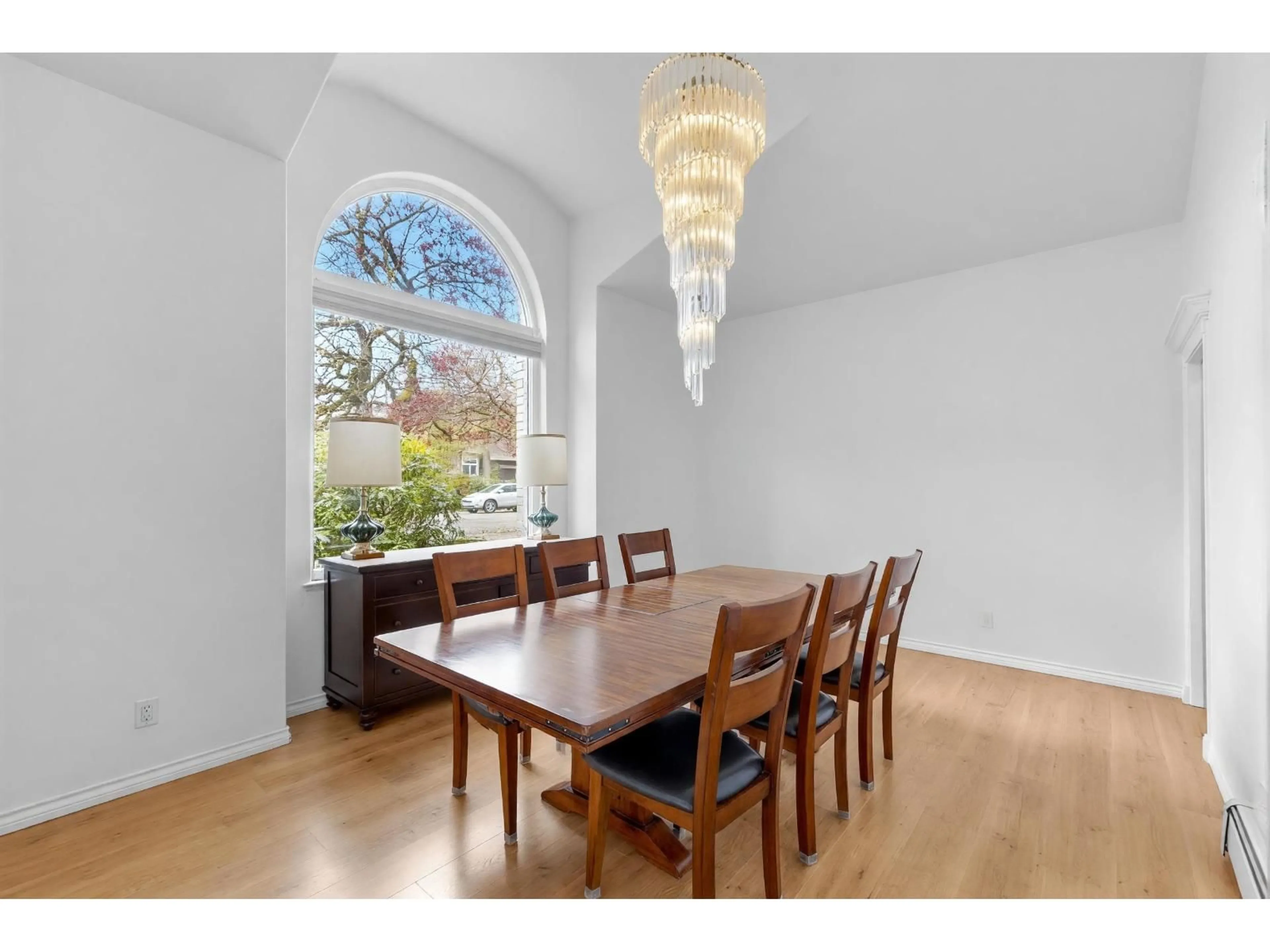 Dining room, wood/laminate floor for 10566 168 STREET, Surrey British Columbia V4N1R9