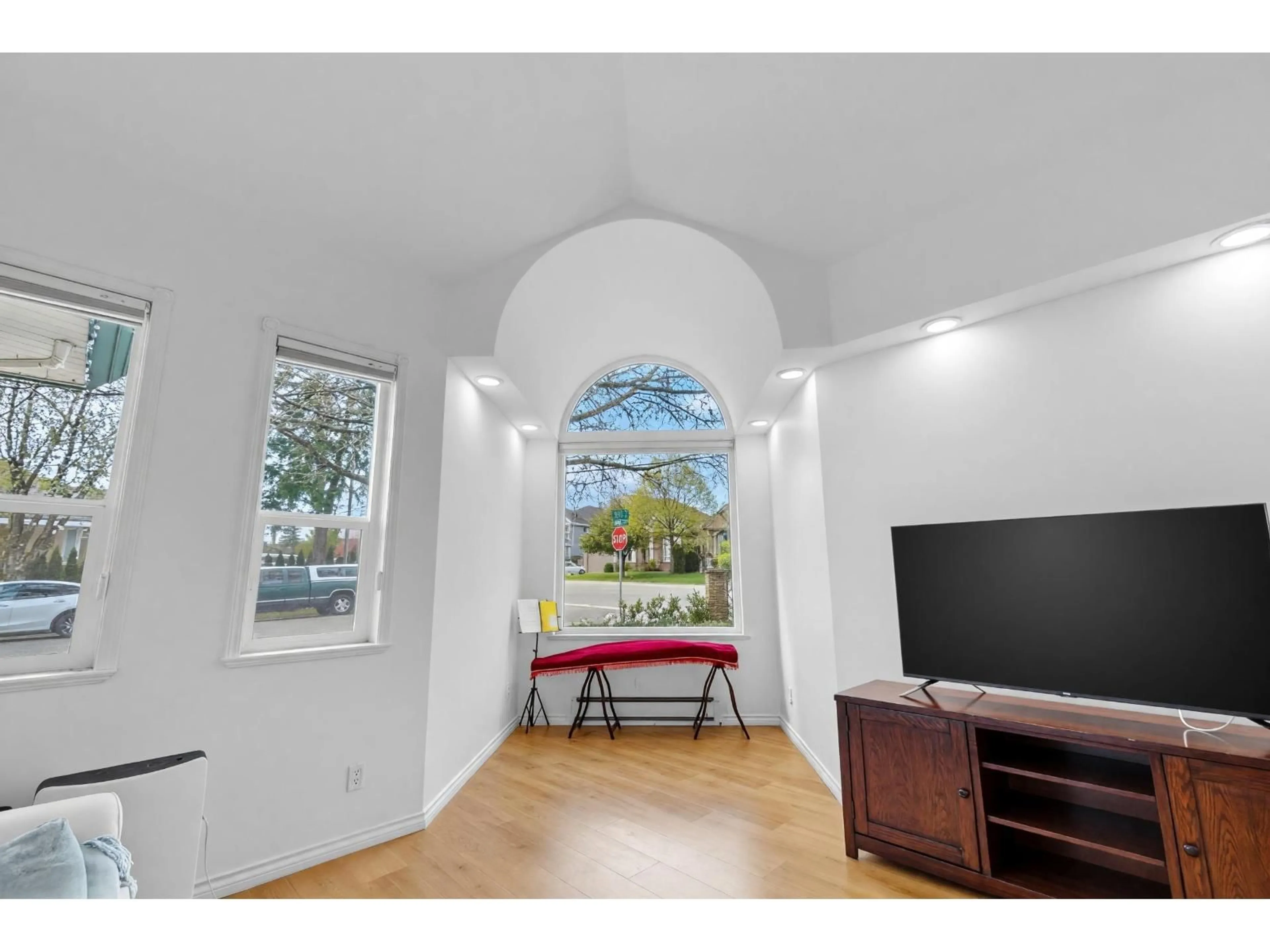 Unknown for 10566 168 STREET, Surrey British Columbia V4N1R9