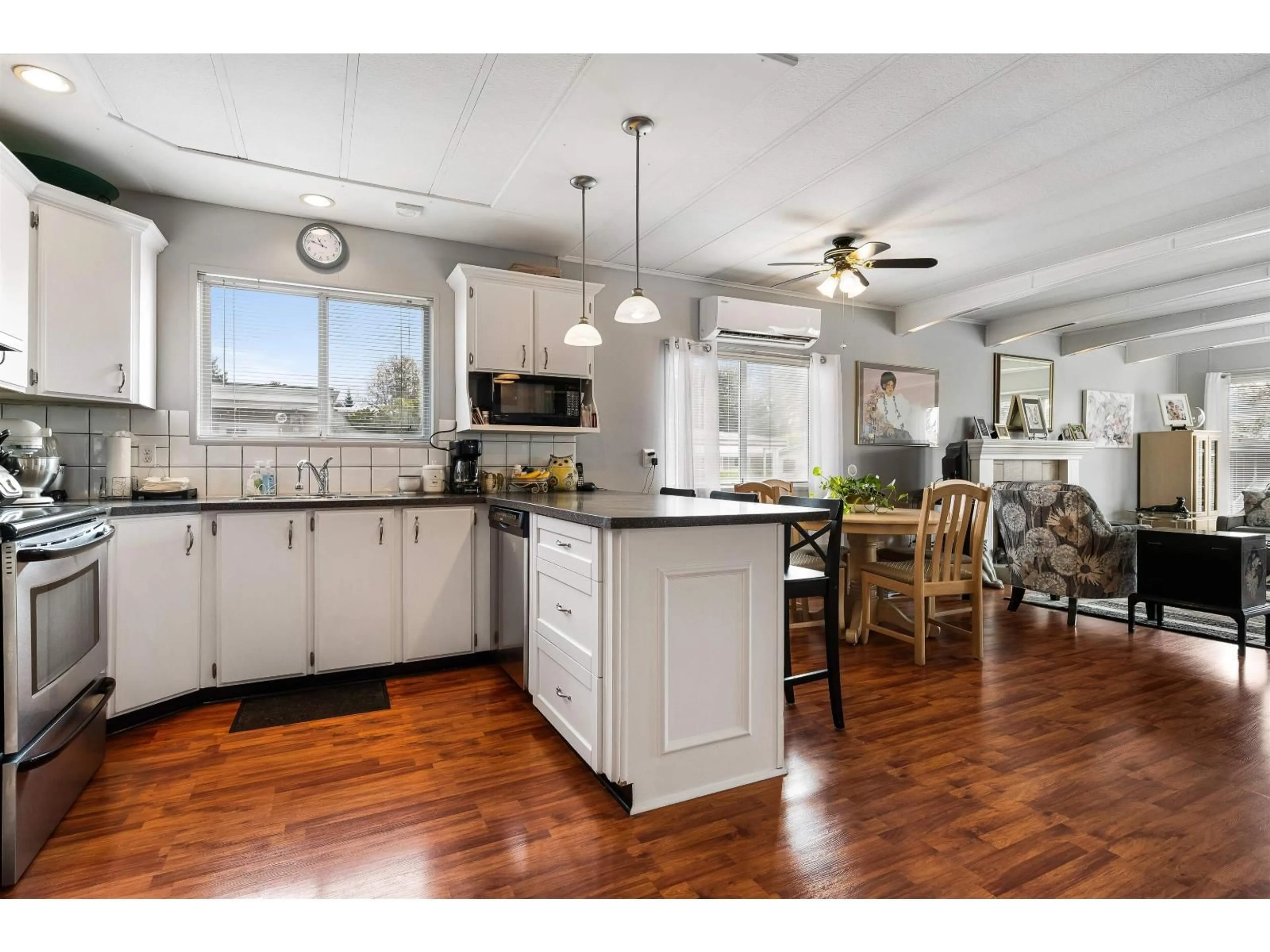 Open concept kitchen, unknown for 165 - 27111 0 AVENUE, Langley British Columbia V4W2T4