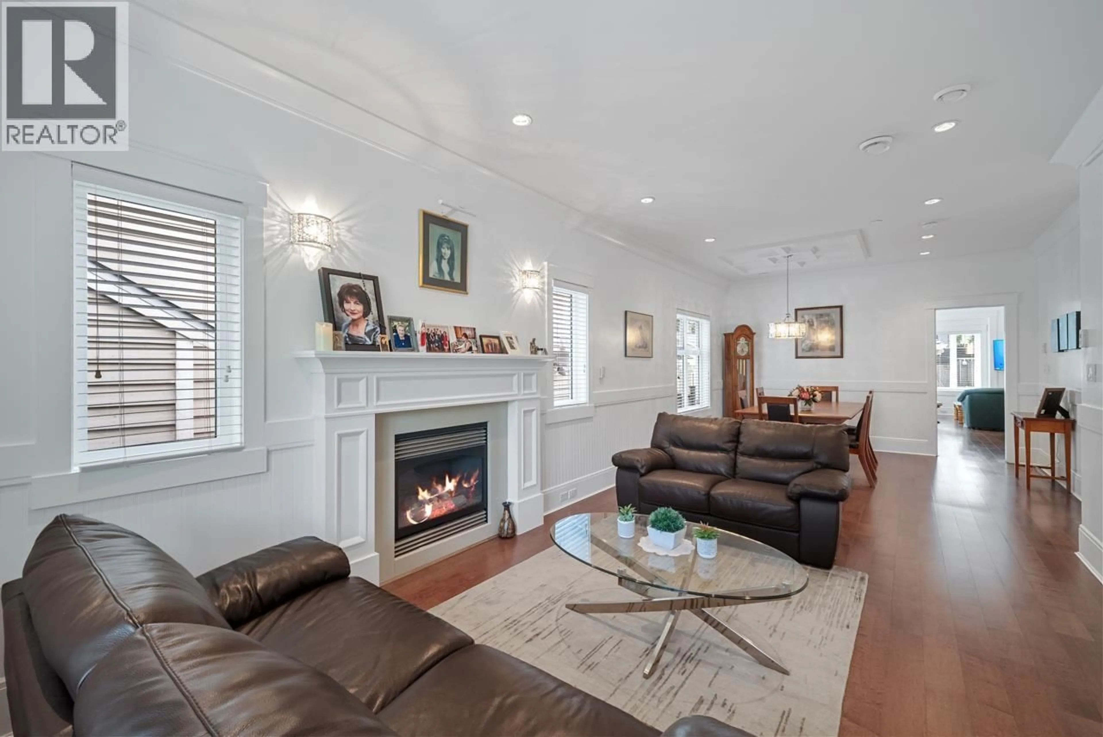 Living room with furniture, unknown for 3288 32ND AVENUE, Vancouver British Columbia V6L2C3