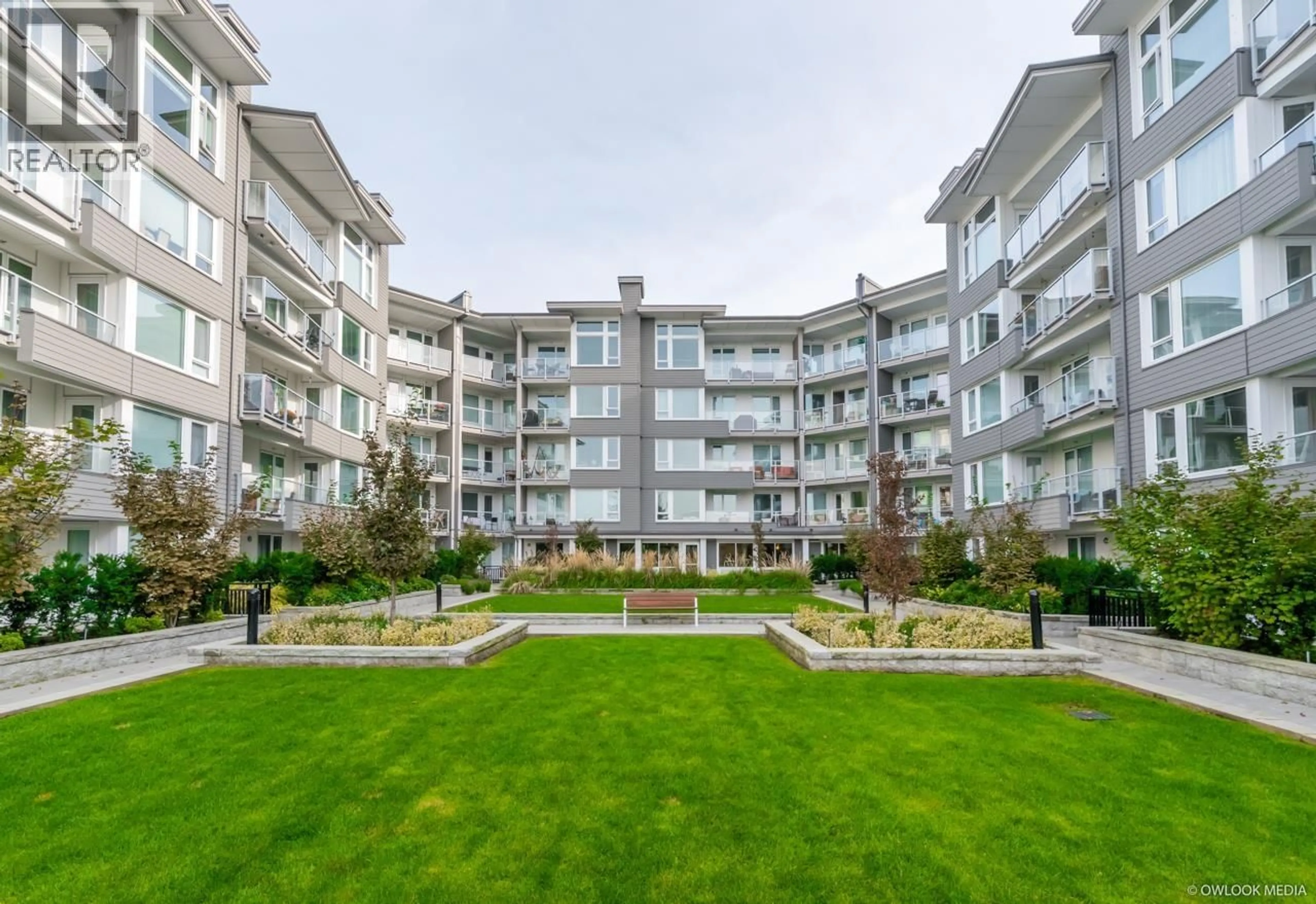 Patio, building for 303 - 255 1ST STREET, North Vancouver British Columbia V7M3G8