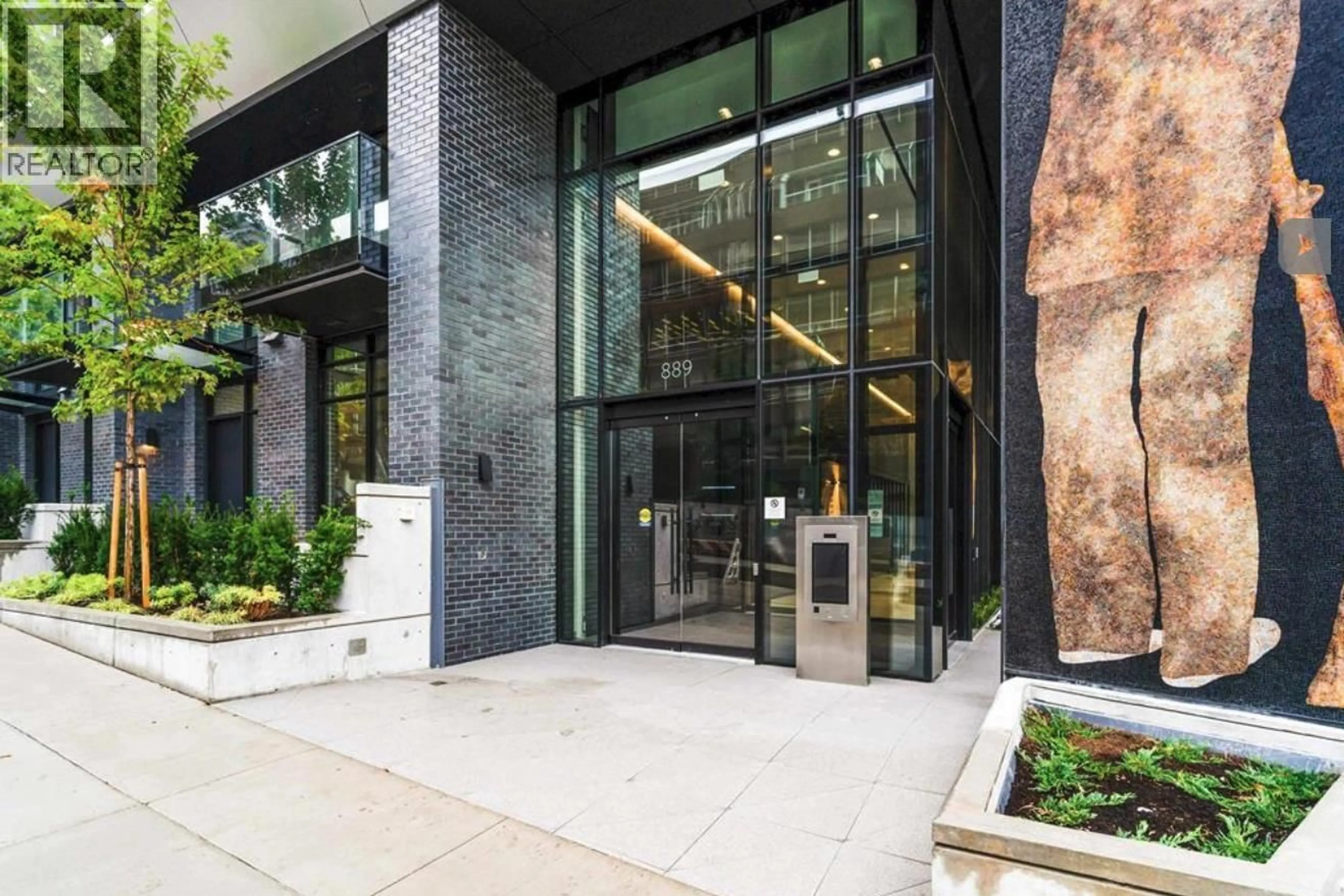 Indoor foyer for 801 - 889 PACIFIC STREET, Vancouver British Columbia V6Z1C3