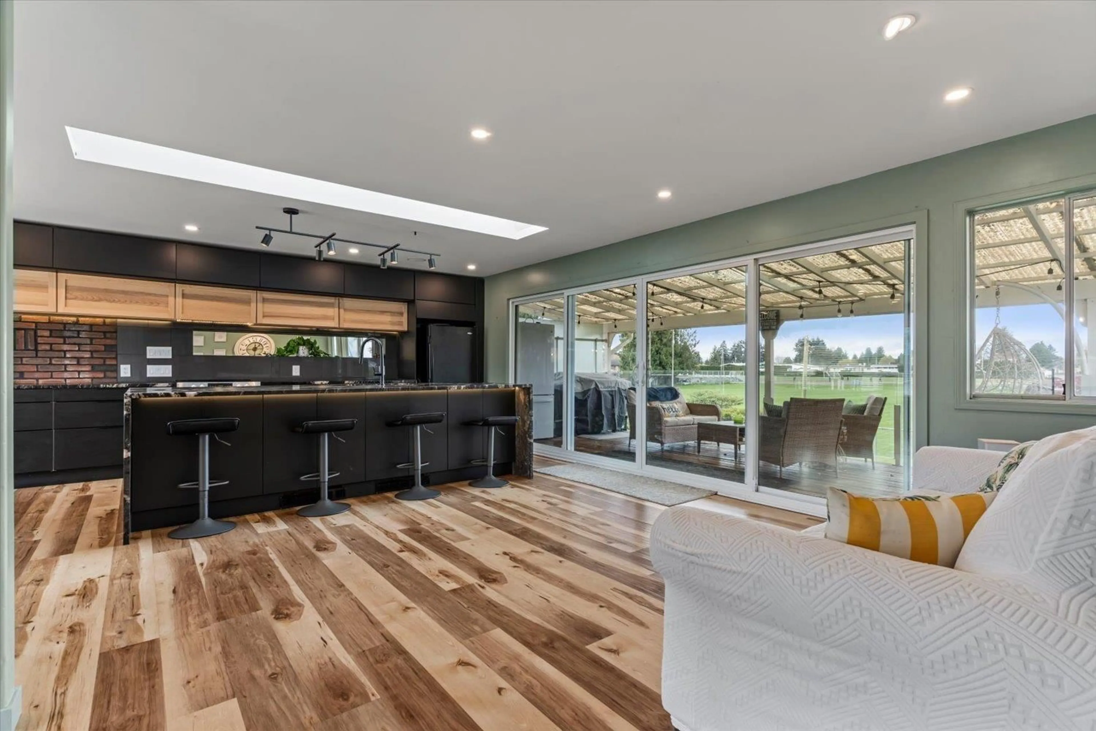 Open concept kitchen, unknown for 6531 WILTSHIRE STREET, Chilliwack British Columbia V2R1P8