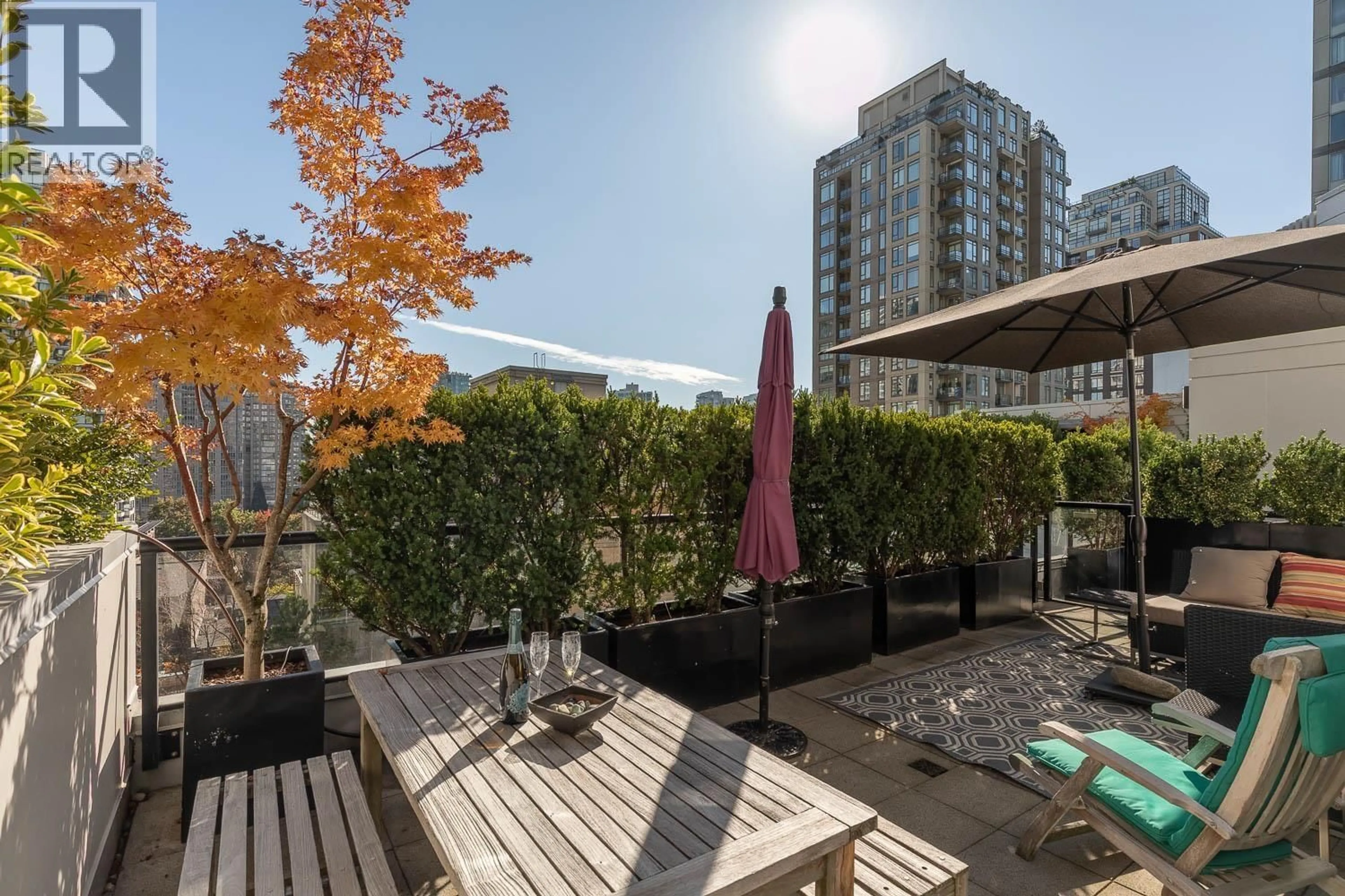 Patio, city buildings view from balcony for PH803 - 988 RICHARDS STREET, Vancouver British Columbia V6B8R2